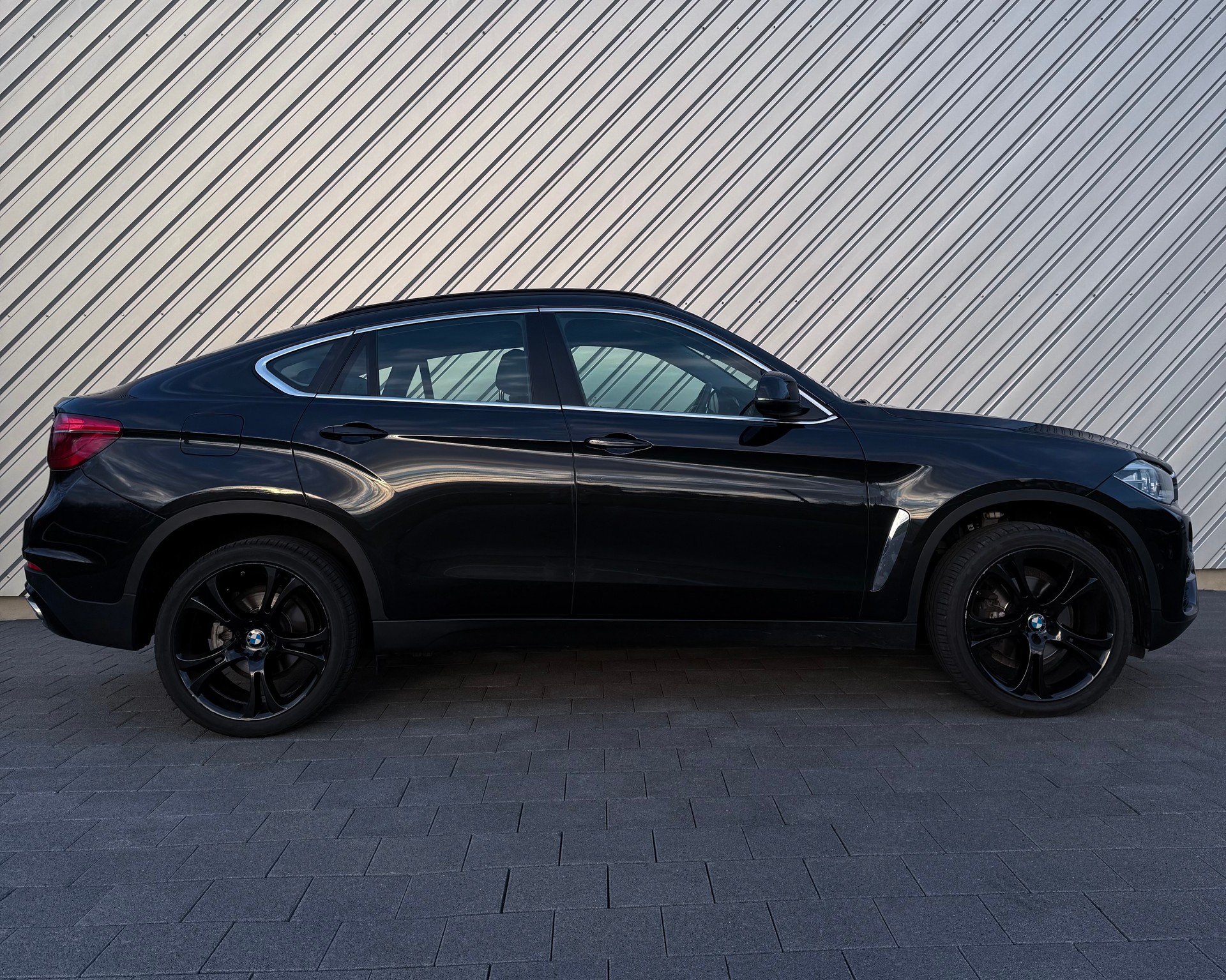 BMW X6 xDrive 30d Steptronic-showroom-element-1