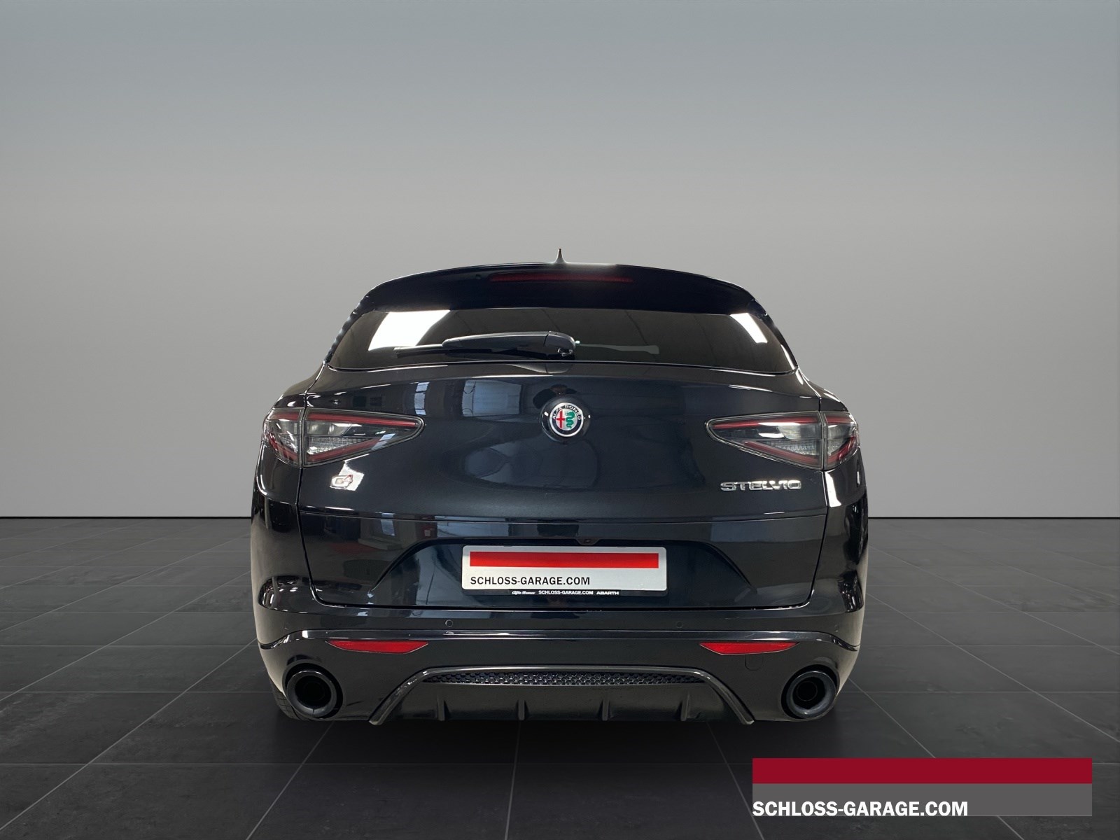 ALFA ROMEO STELVIO 2.0 Q4 280 Competizione-showroom-element-3