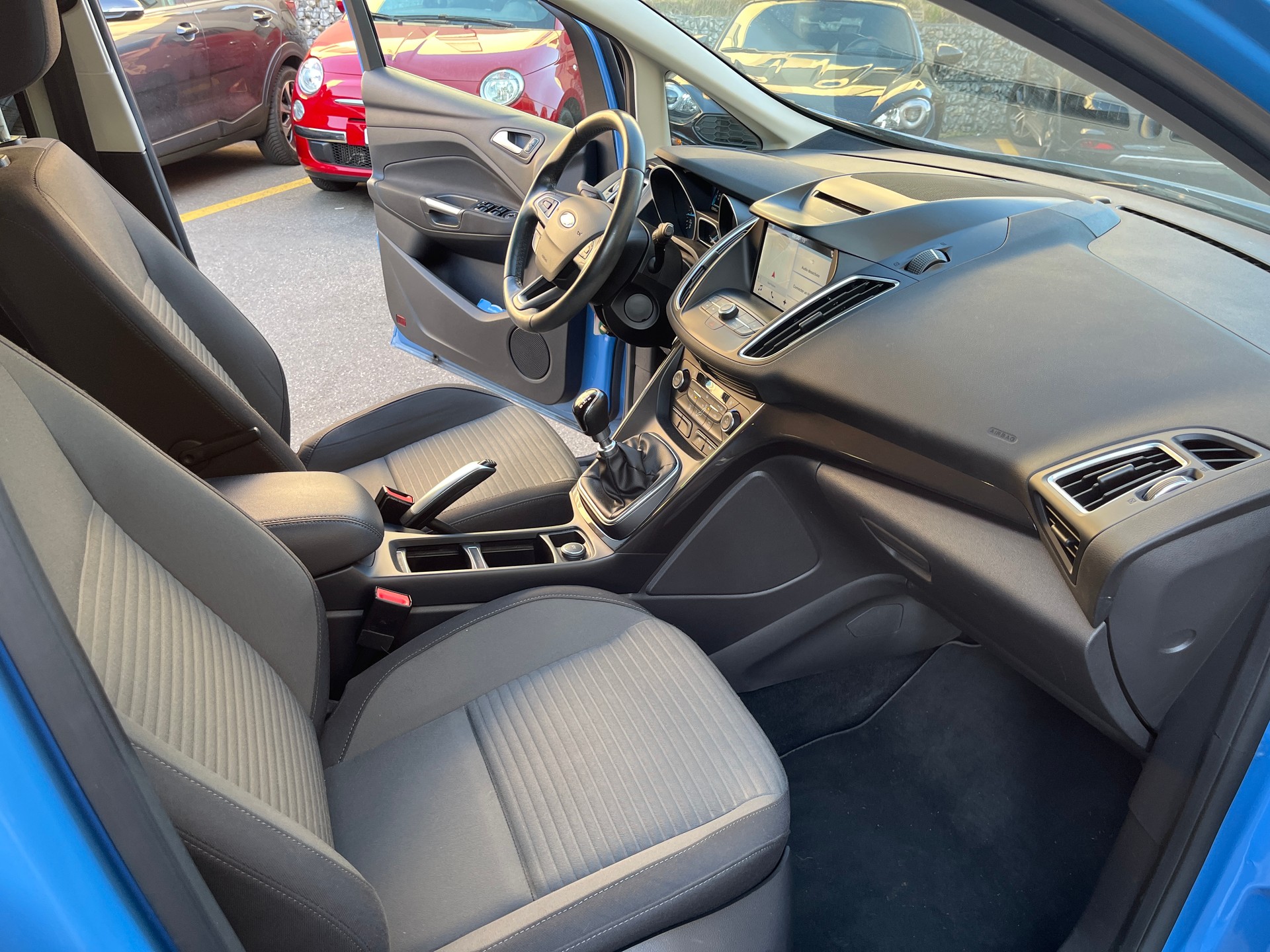 FORD C-Max 1.0 SCTi Titanium-image-12