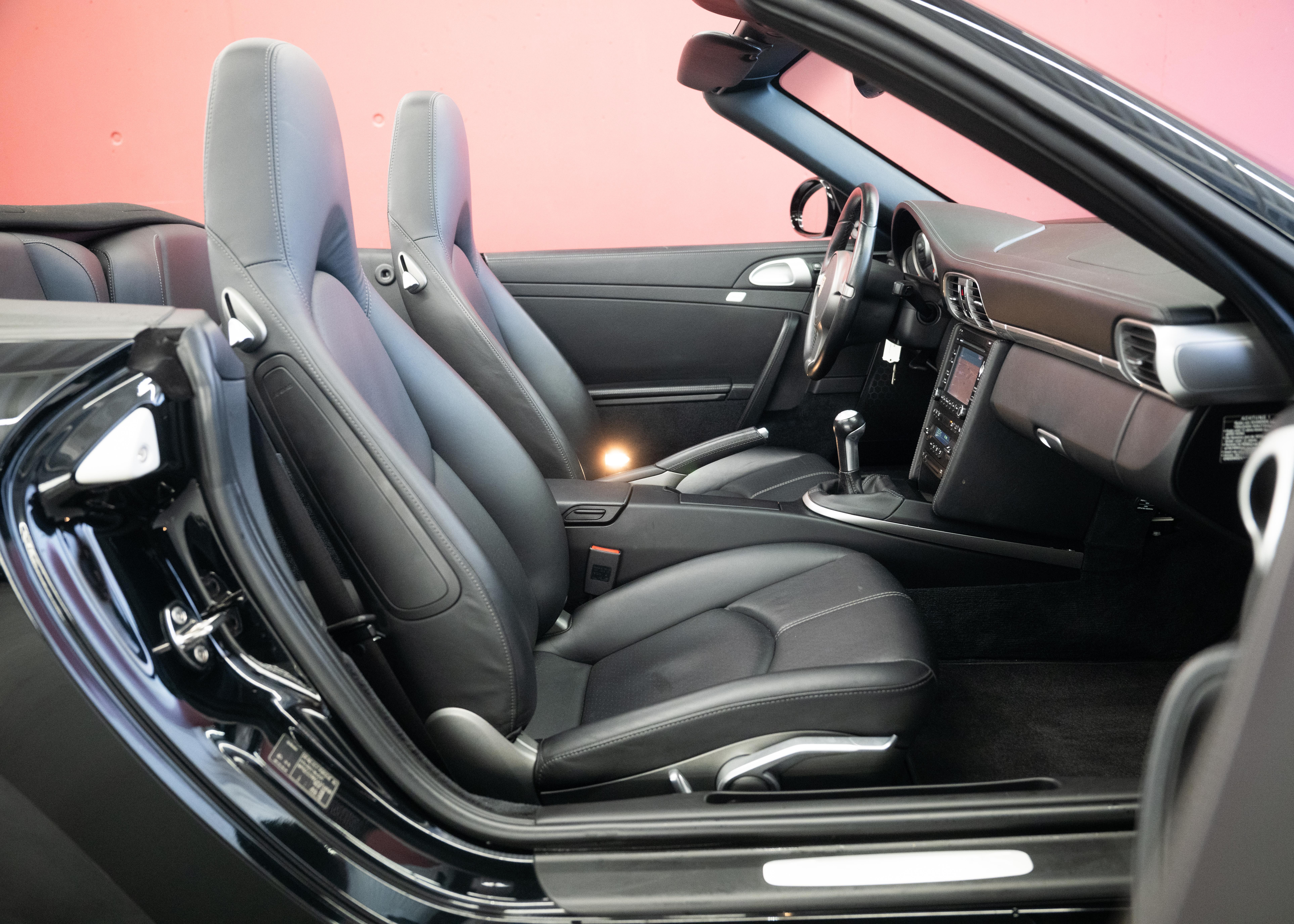 Image PORSCHE 911 911 Cabrio Carrera 4S