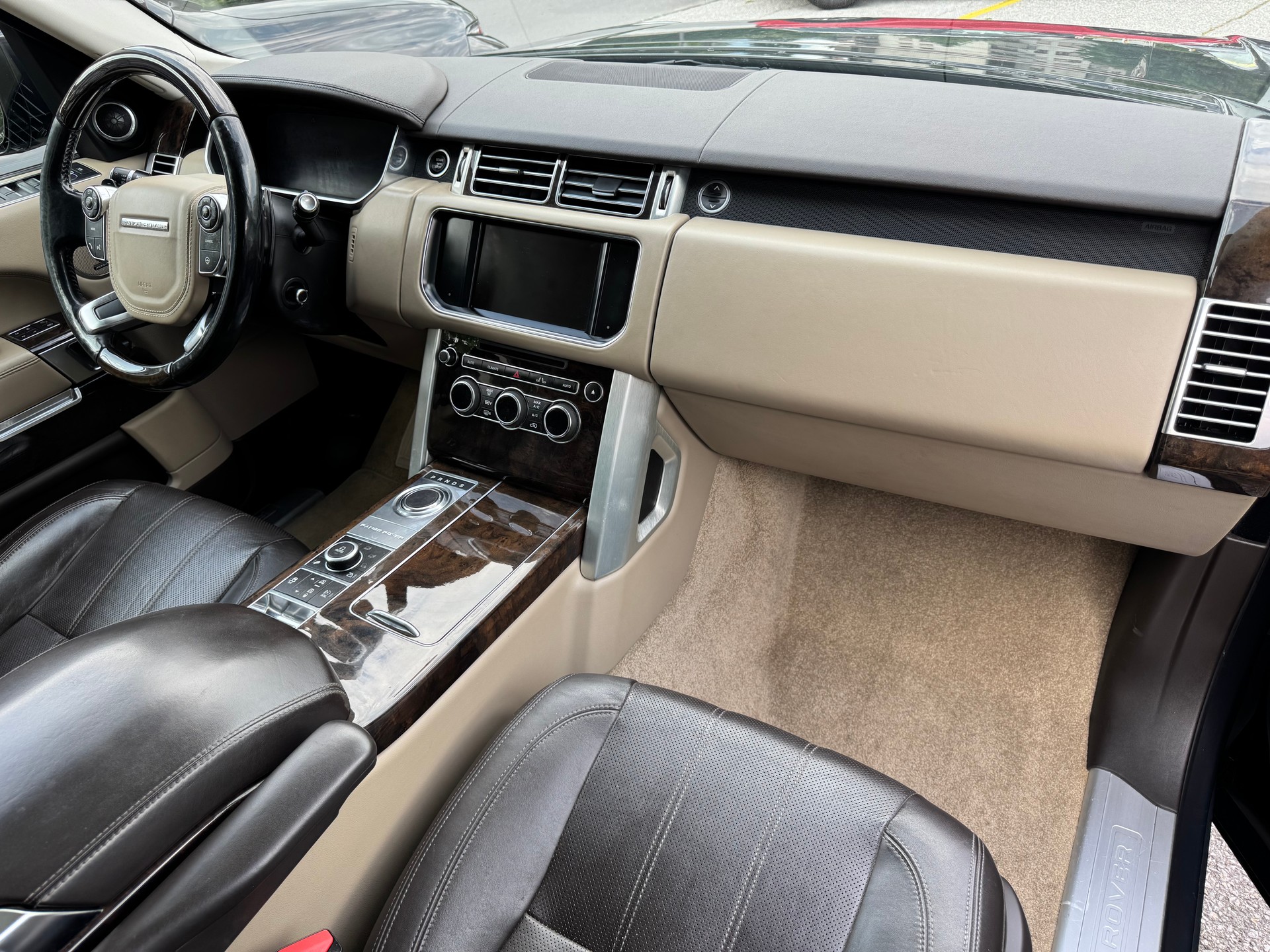 LAND ROVER Range Rover 4.4 SDV8 Autobiography Automatic-image-13