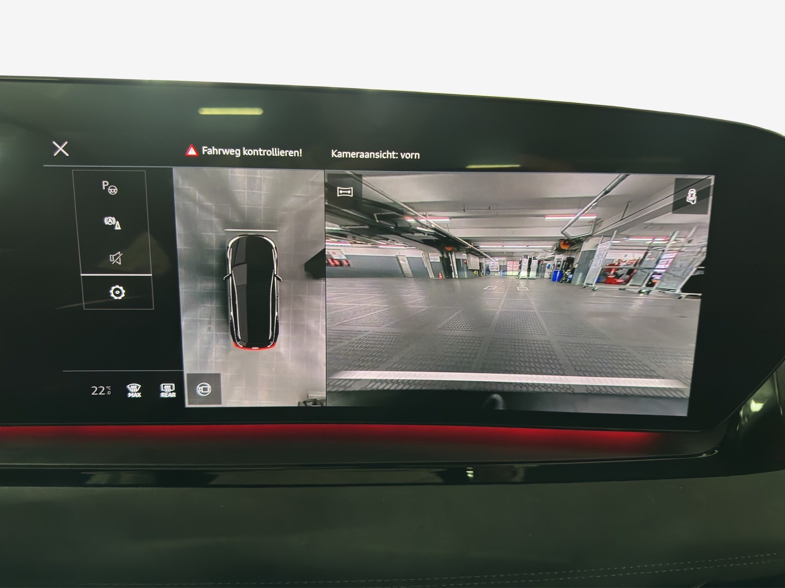 AUDI Q6 e-tron quattro-image-15