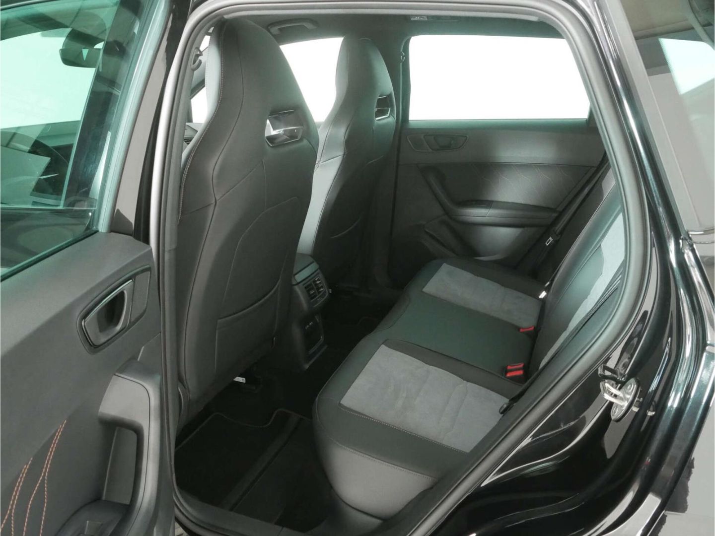 CUPRA Ateca 2.0TSI VZ 300 Edition 4Drive DSG-image-8