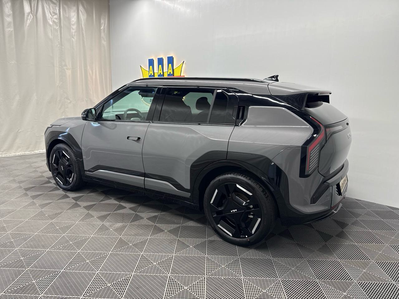KIA EV3 81,4 kWh GT-Line Long Range-showroom-element-1
