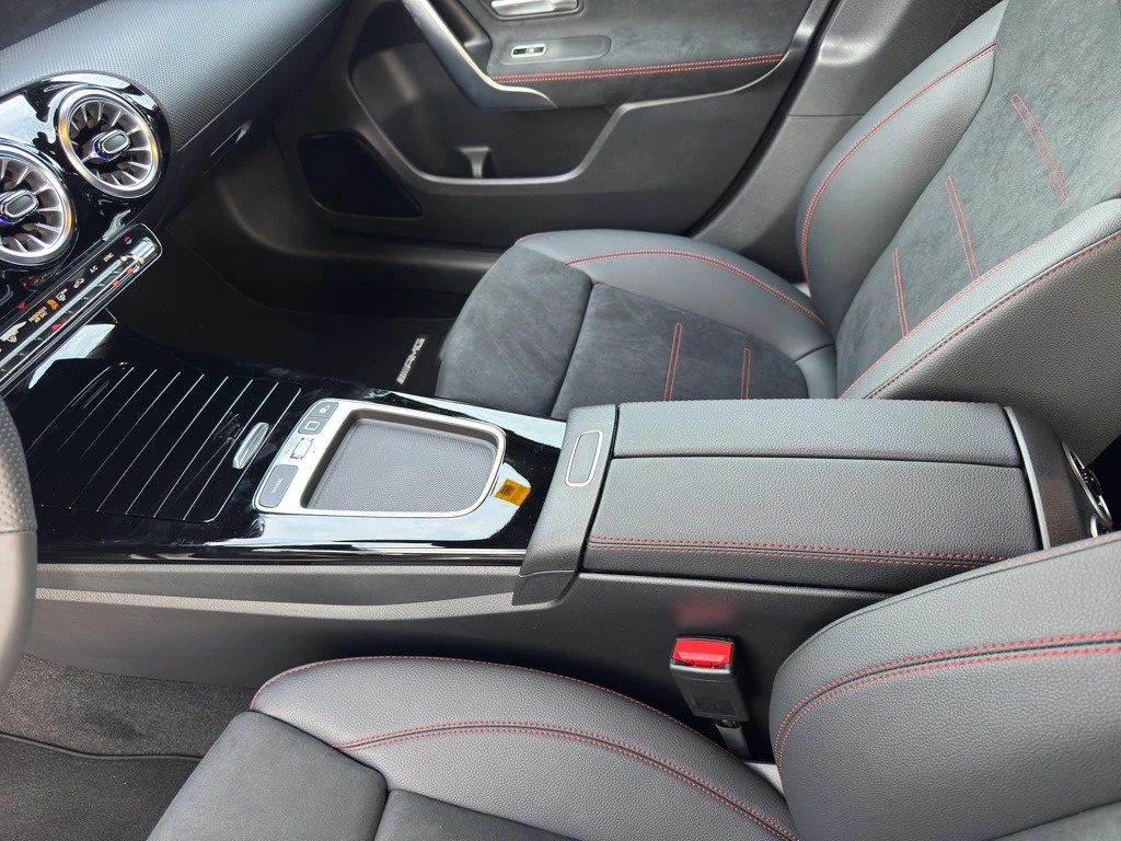 Image MERCEDES-BENZ A-250 A 250 4Matic 8G-DCT