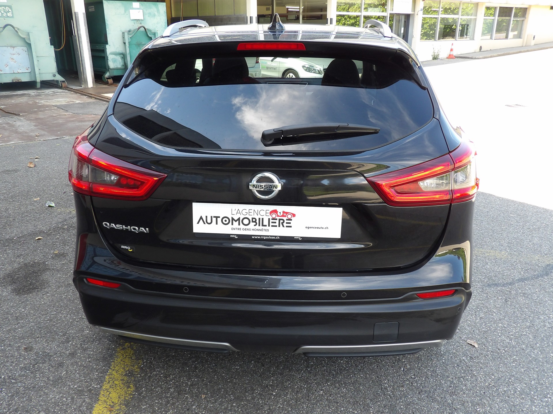 NISSAN Qashqai 1.3 DIG-T tekna DCT-showroom-element-2