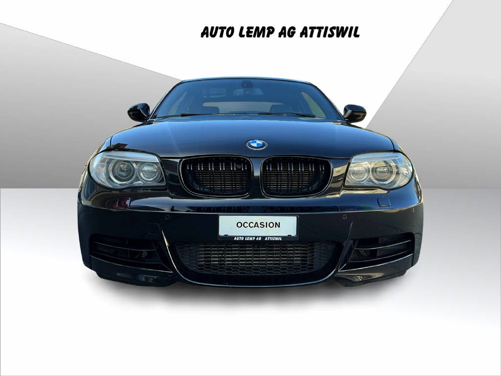 BMW 135i Coupé-showroom-element-1