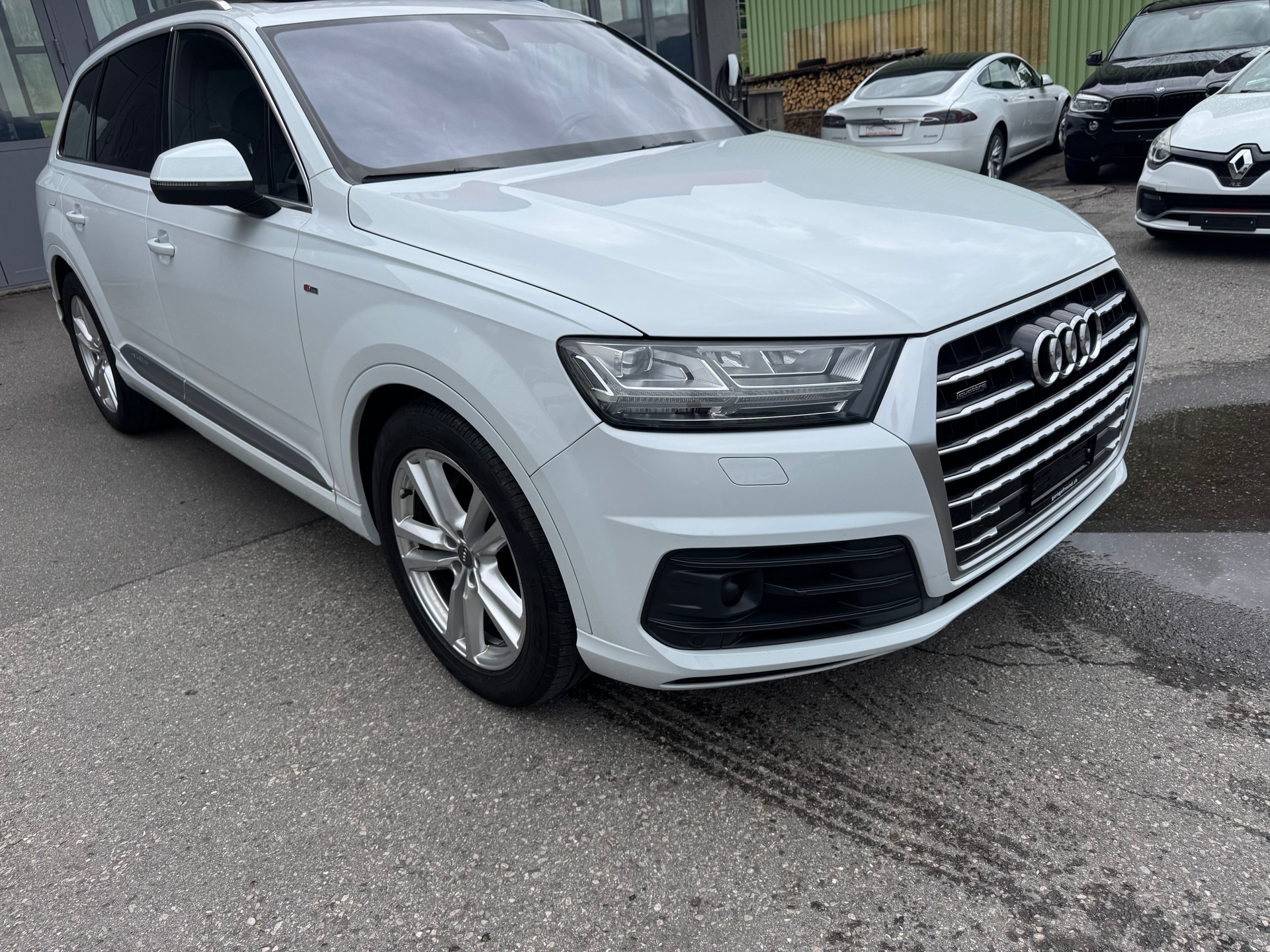 AUDI Q7 3.0 TDI S-Line quattro tiptronic-showroom-element-1