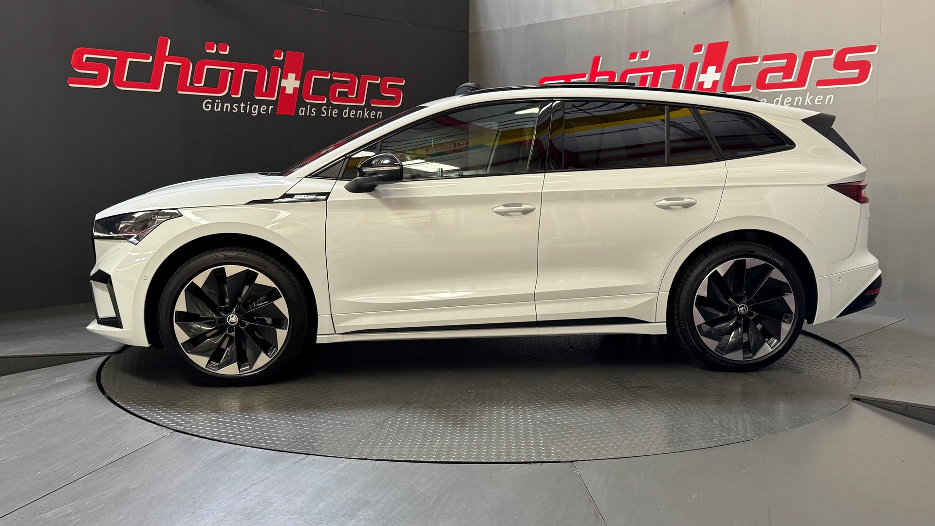 SKODA Enyaq 85x Sportline 4x4-showroom-element-2