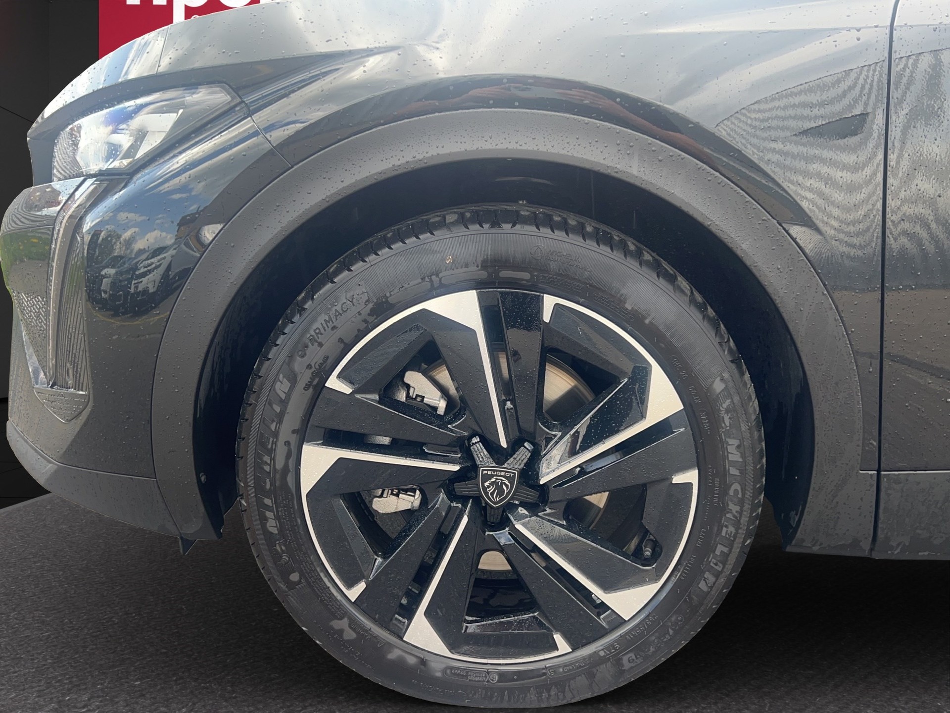 PEUGEOT 408 1.6 PHEV180 Allure Pack-showroom-element-3