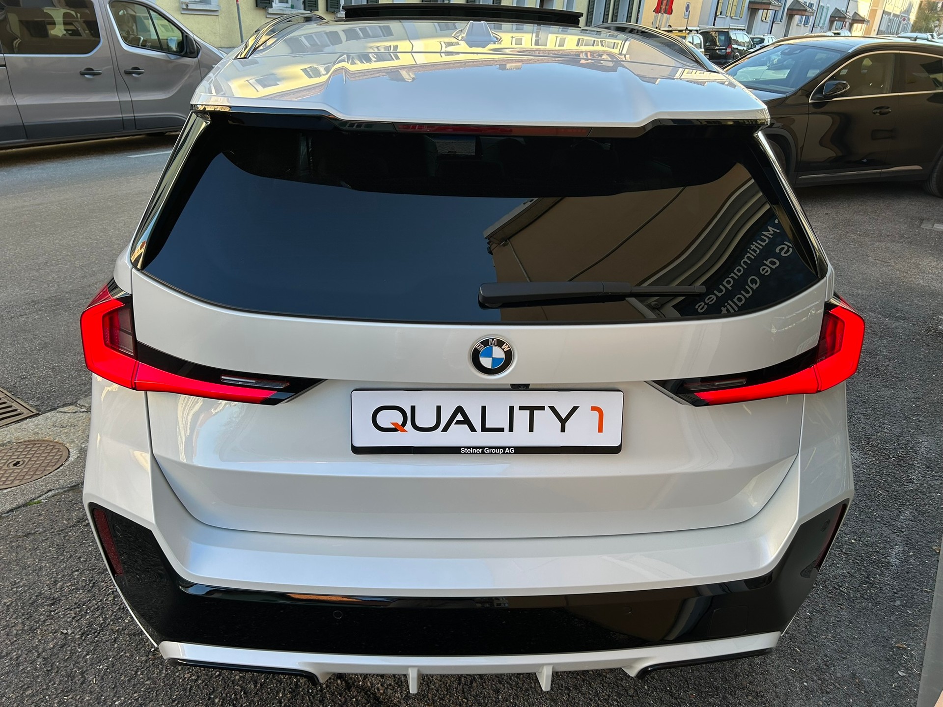 BMW X1 23i xDrive 48V M Sport-image-3