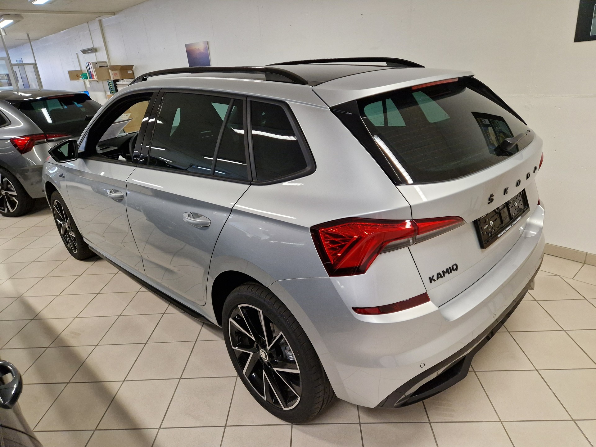 SKODA Kamiq 1.0 TSI Monte Carlo DSG-image-1