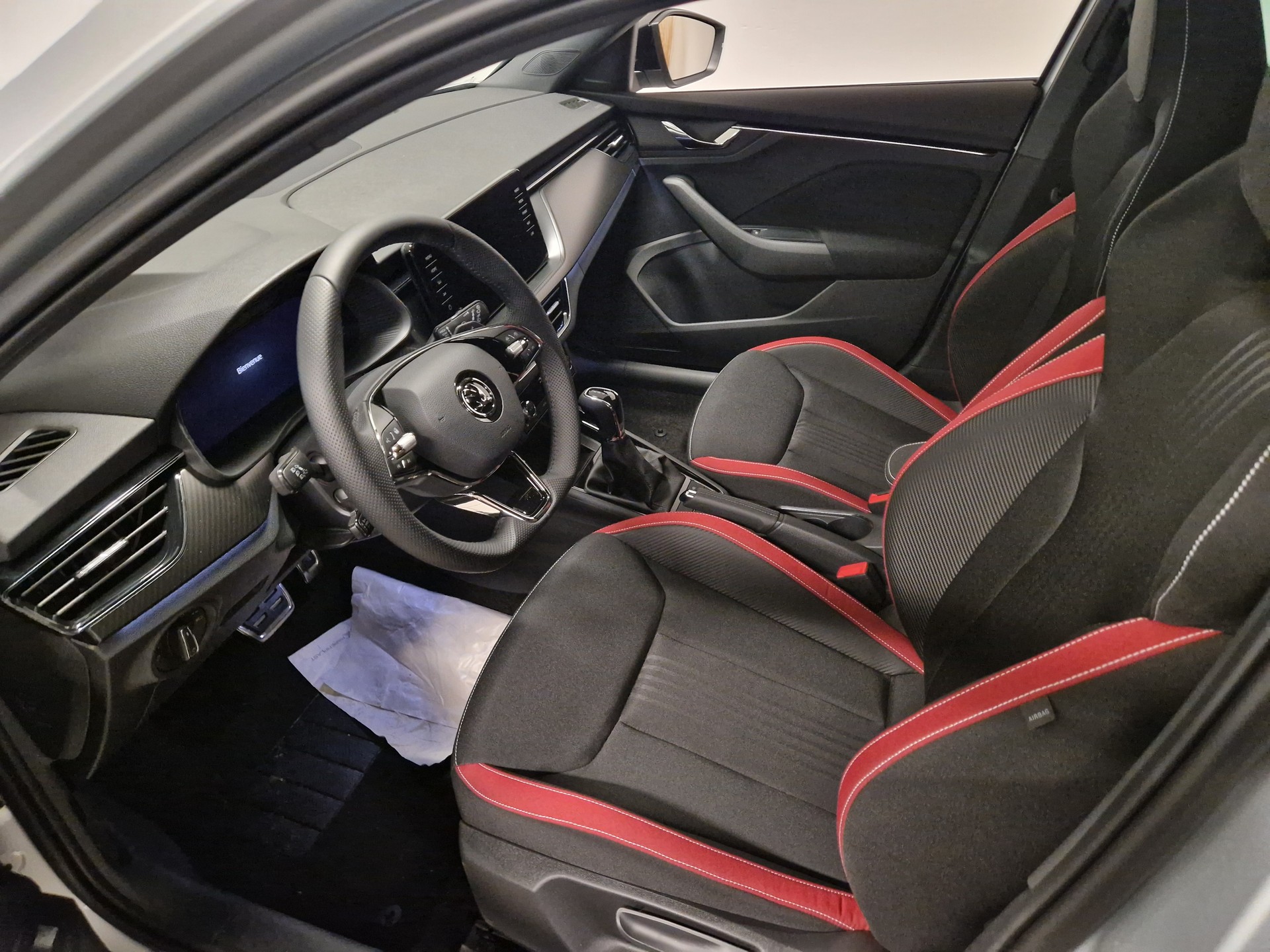 SKODA Kamiq 1.0 TSI Monte Carlo DSG-image-2