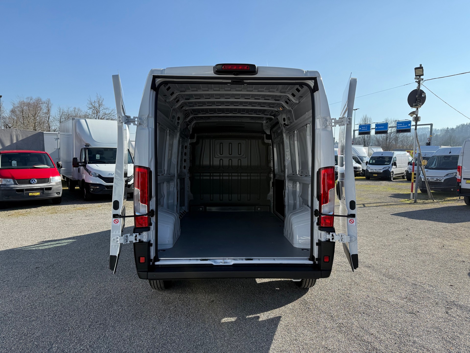 CITROEN Jumper 35 2.2 HDI L3H2 Kastenwagen New Modell 2025-image-9