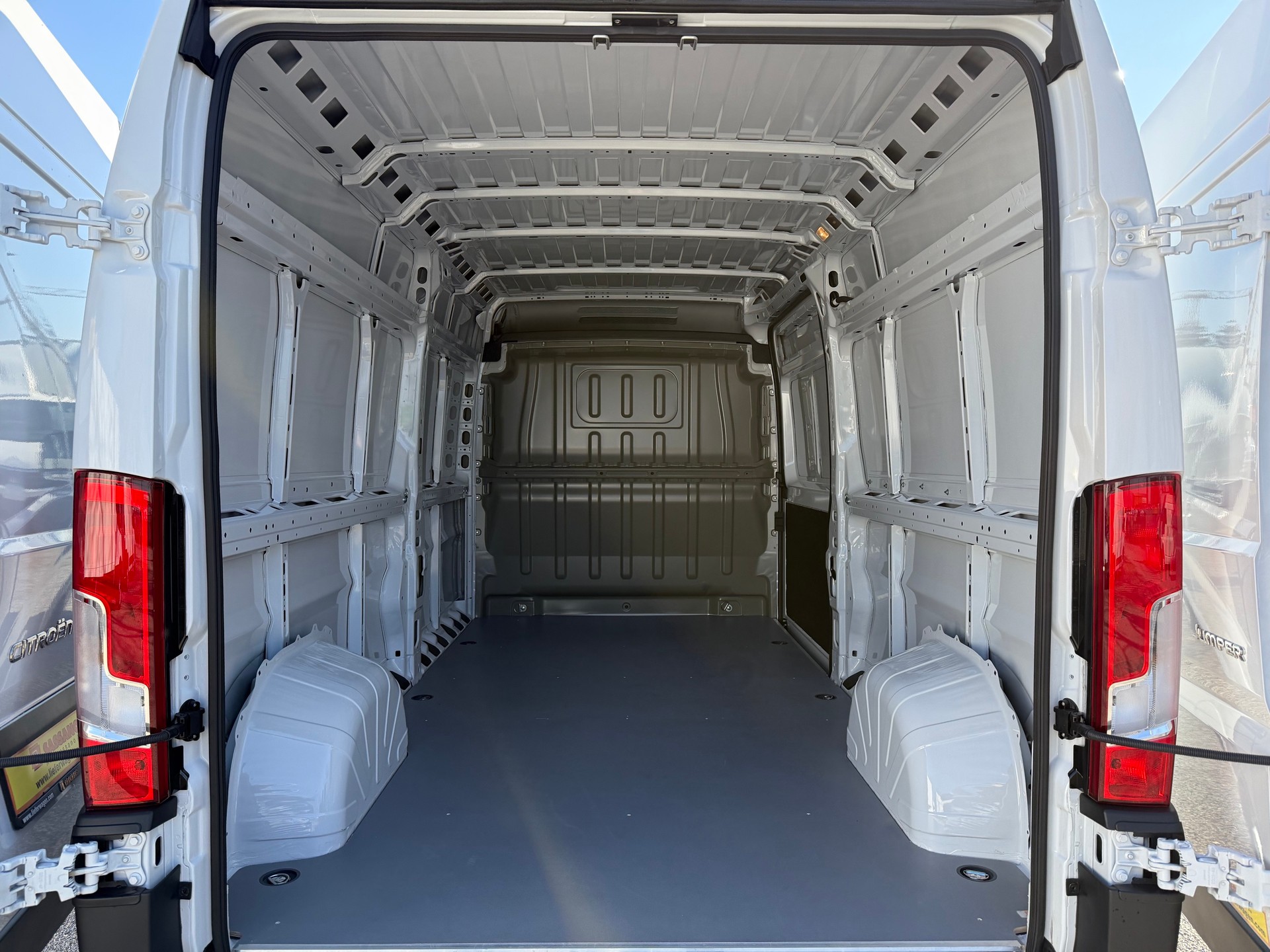 CITROEN Jumper 35 2.2 HDI L3H2 Kastenwagen New Modell 2025-image-2