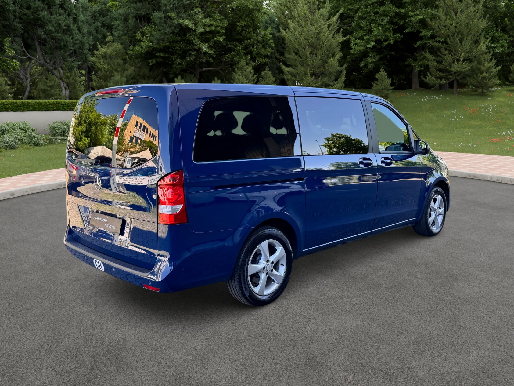 MERCEDES-BENZ V 300 d lang 4Matic 9G-Tronic-showroom-element-2