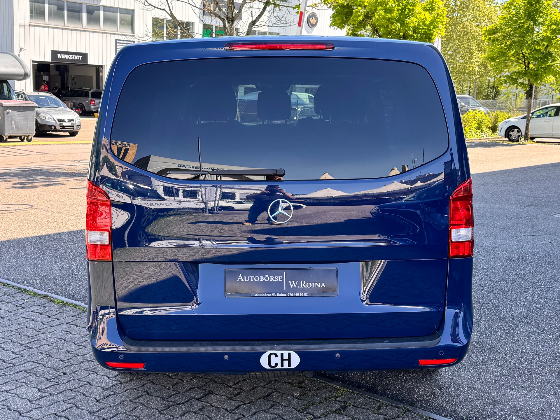 MERCEDES-BENZ V 300 d lang 4Matic 9G-Tronic-showroom-element-3