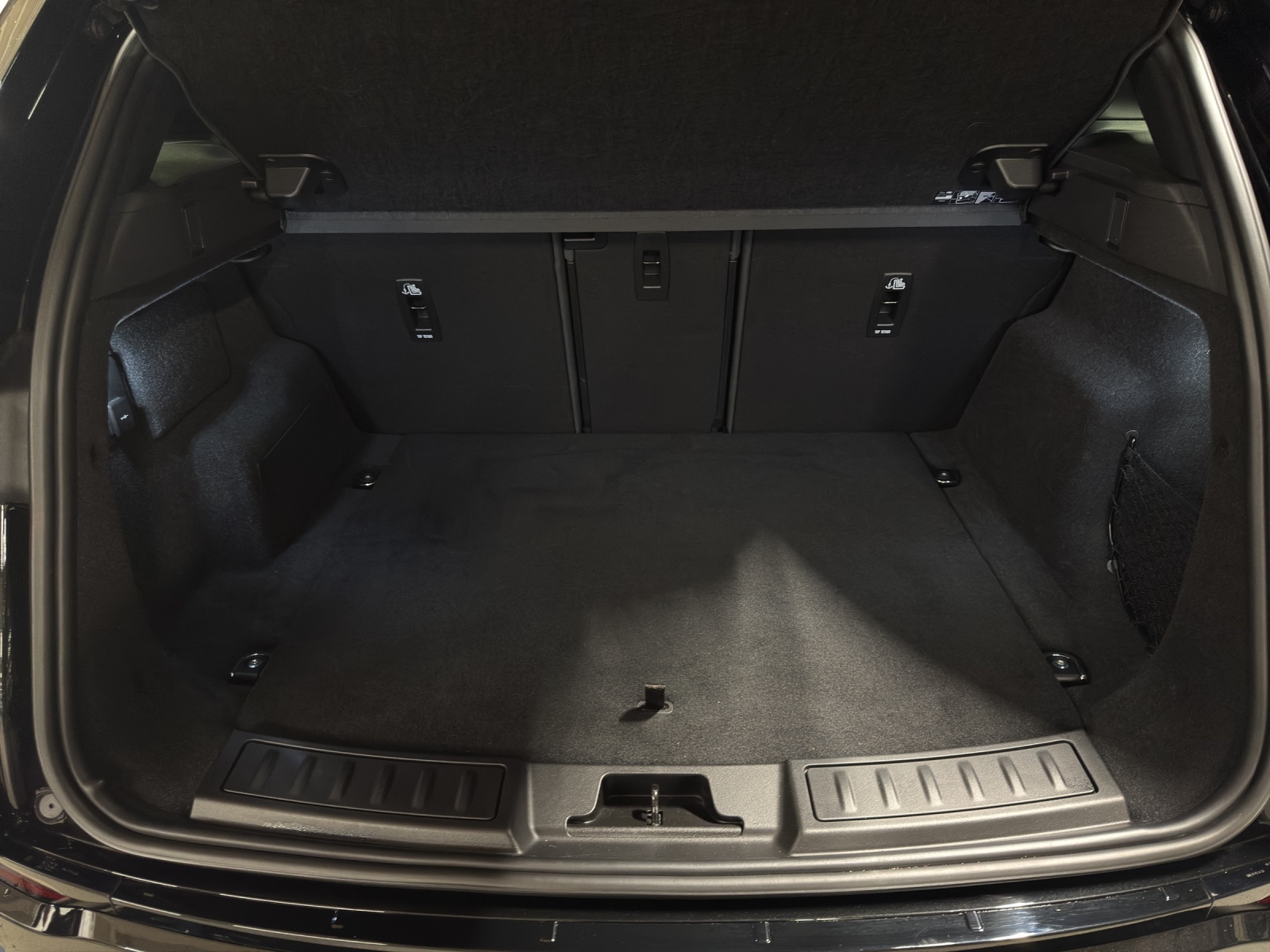 Image LAND-ROVER RANGE-ROVER-EVOQUE Evoque P 300e S