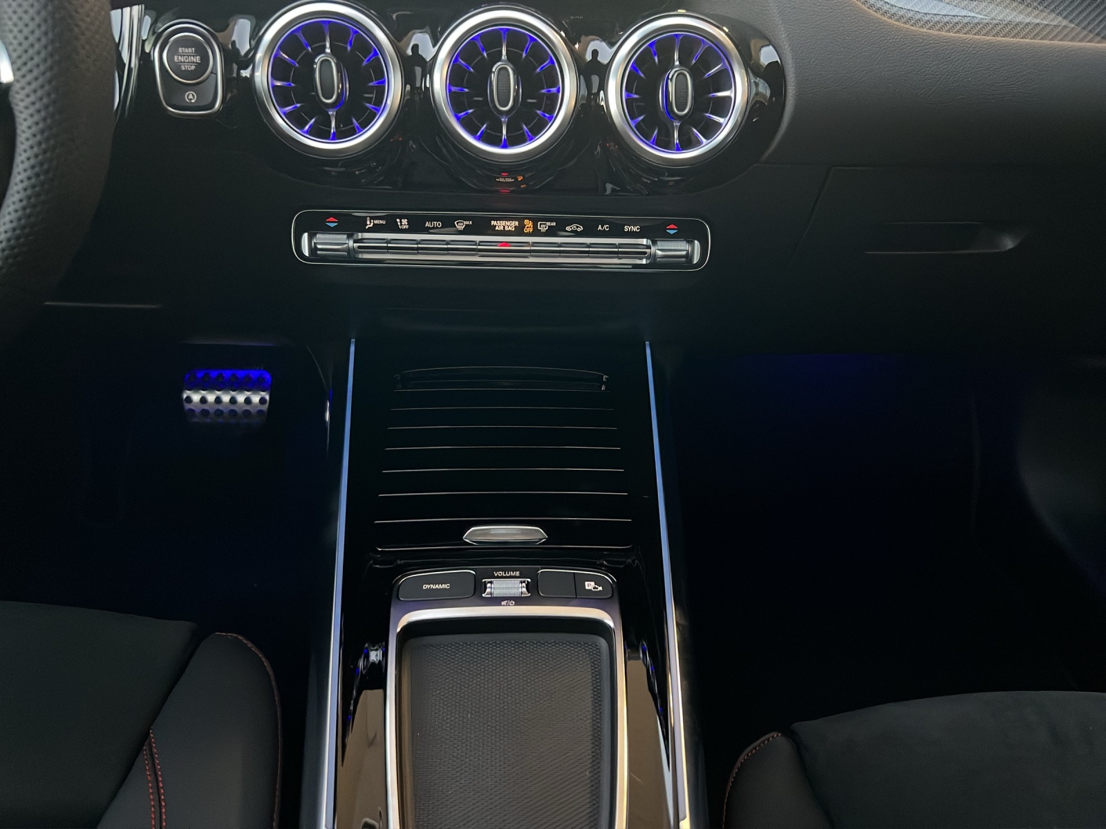 Image MERCEDES-BENZ GLA-250 GLA 250 4Matic 8G-DCT Swiss Star