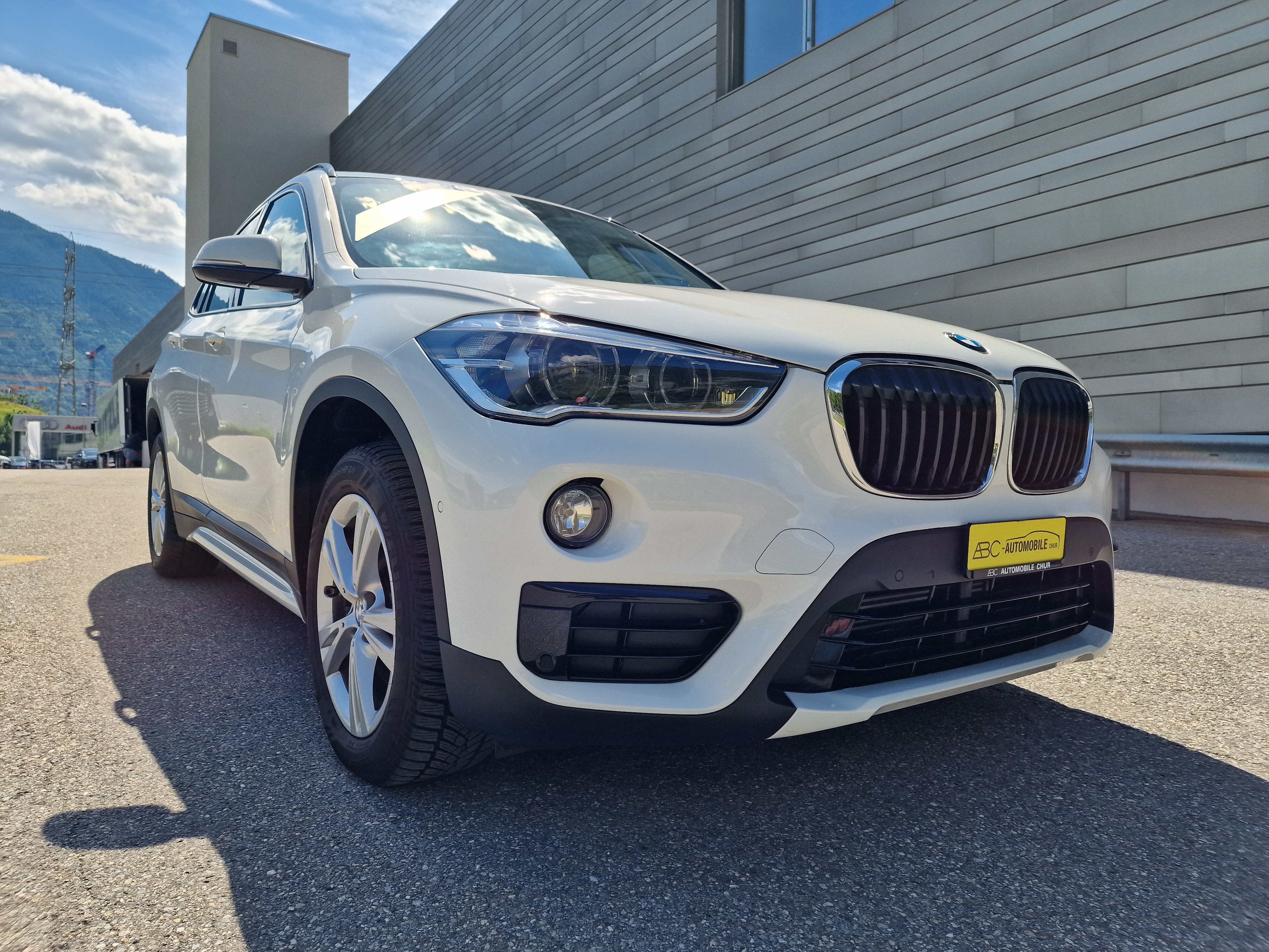BMW X1 xDrive 18d (SUV / GelÃ¤ndewagen)