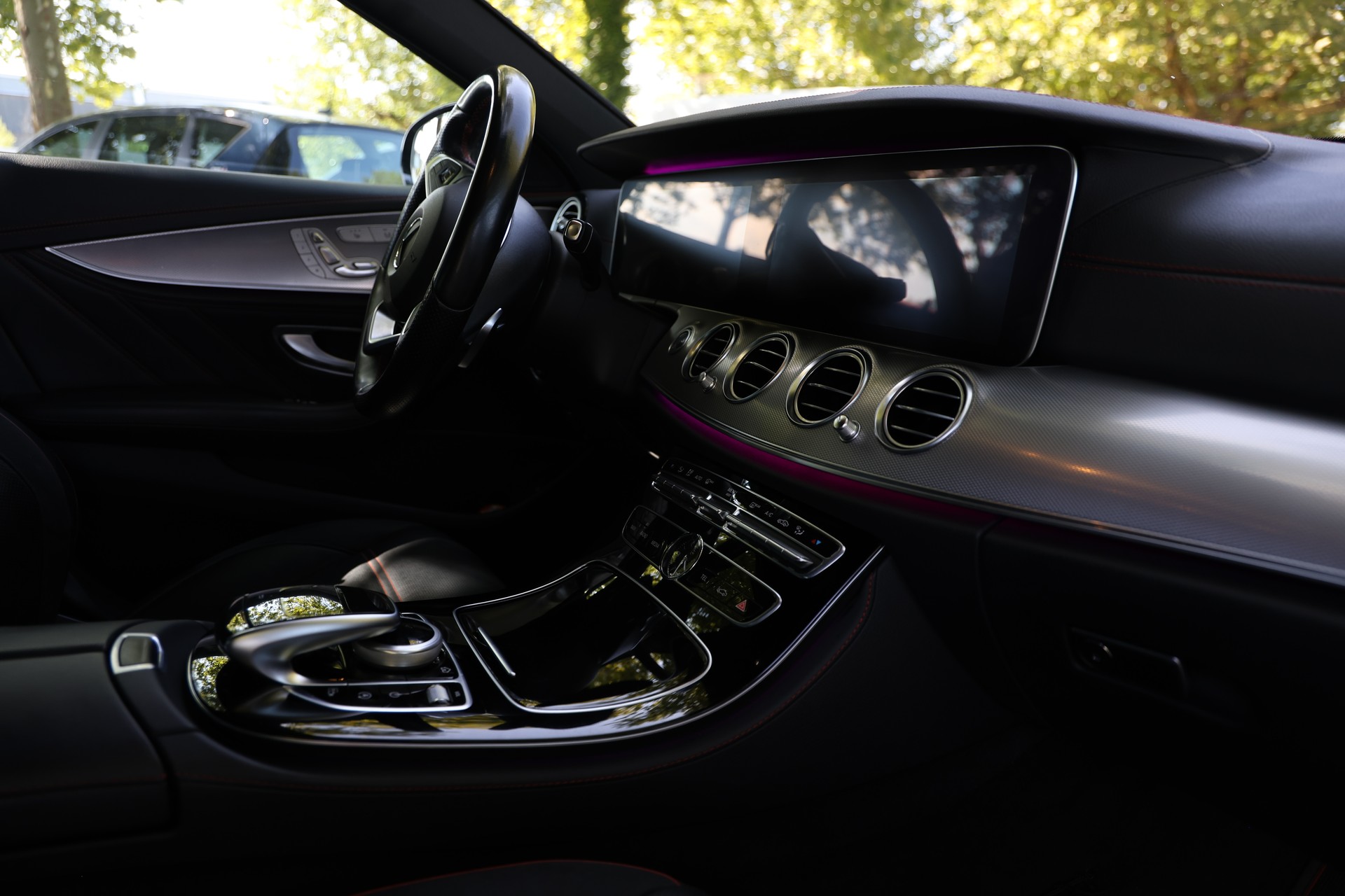 MERCEDES-BENZ E 43 AMG 4Matic 9G-Tronic-image-14