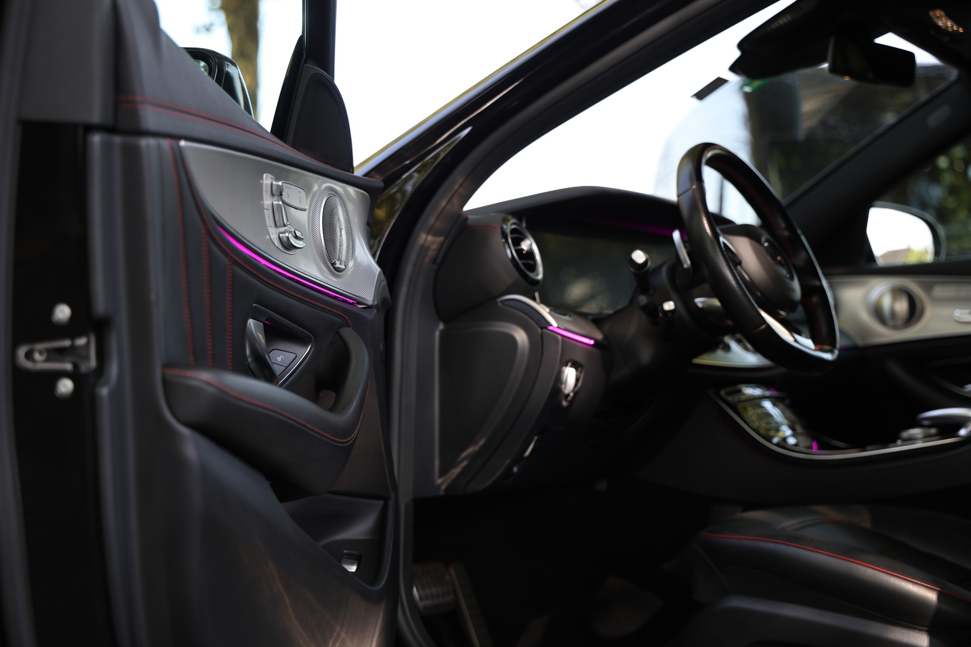 MERCEDES-BENZ E 43 AMG 4Matic 9G-Tronic-image-5