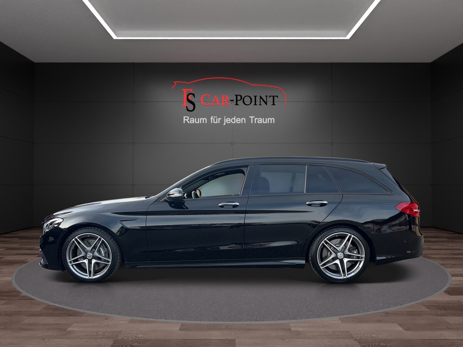 MERCEDES-BENZ C 63 AMG Speedshift-showroom-element-1