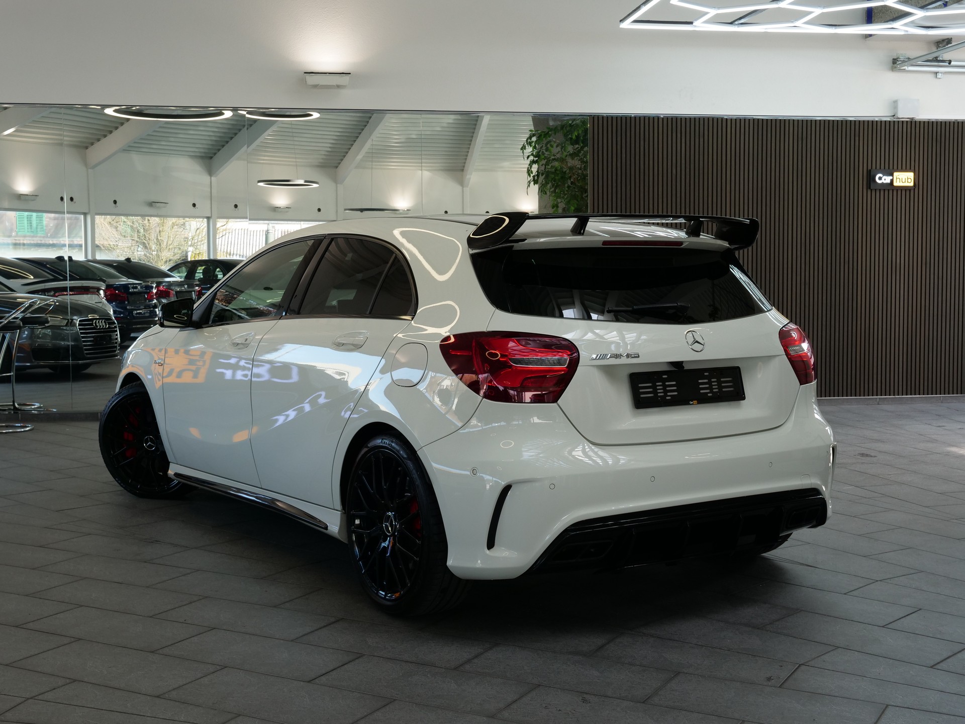 MERCEDES-BENZ A 45 AMG 4Matic Speedshift 7G-DCT-showroom-element-3