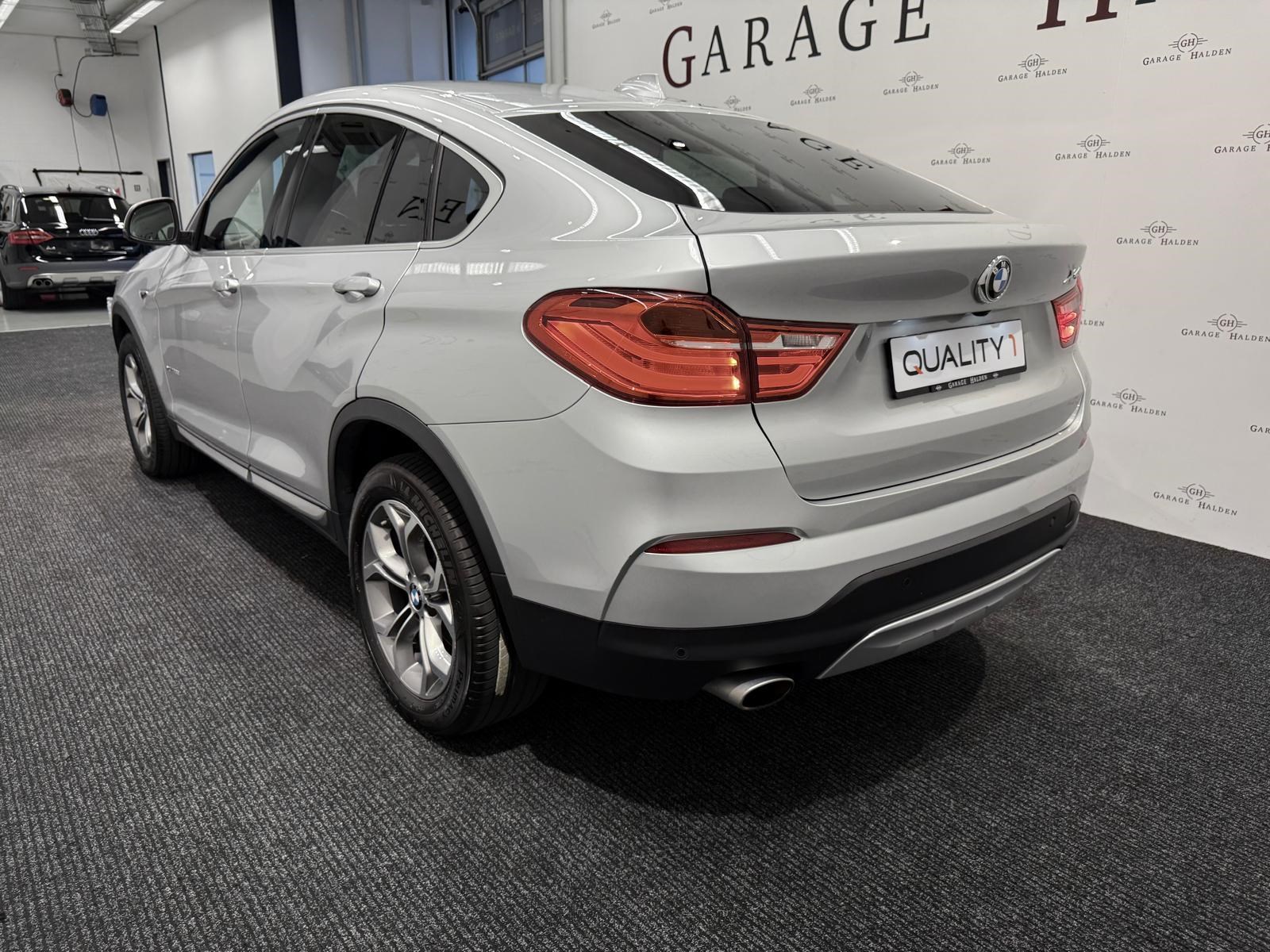 BMW X4 20d xDrive-showroom-element-3