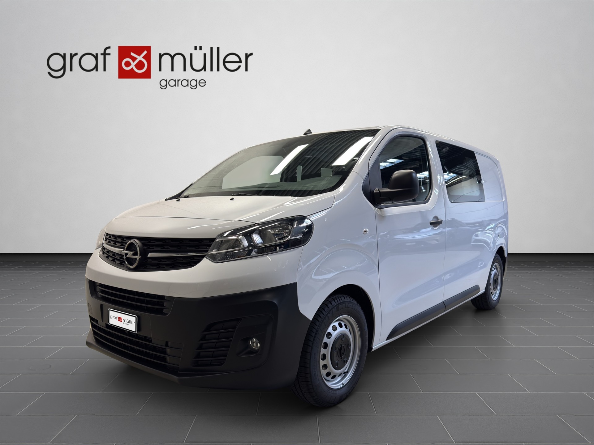 OPEL Vivaro Cargo 2.0 D s/s DK variable M