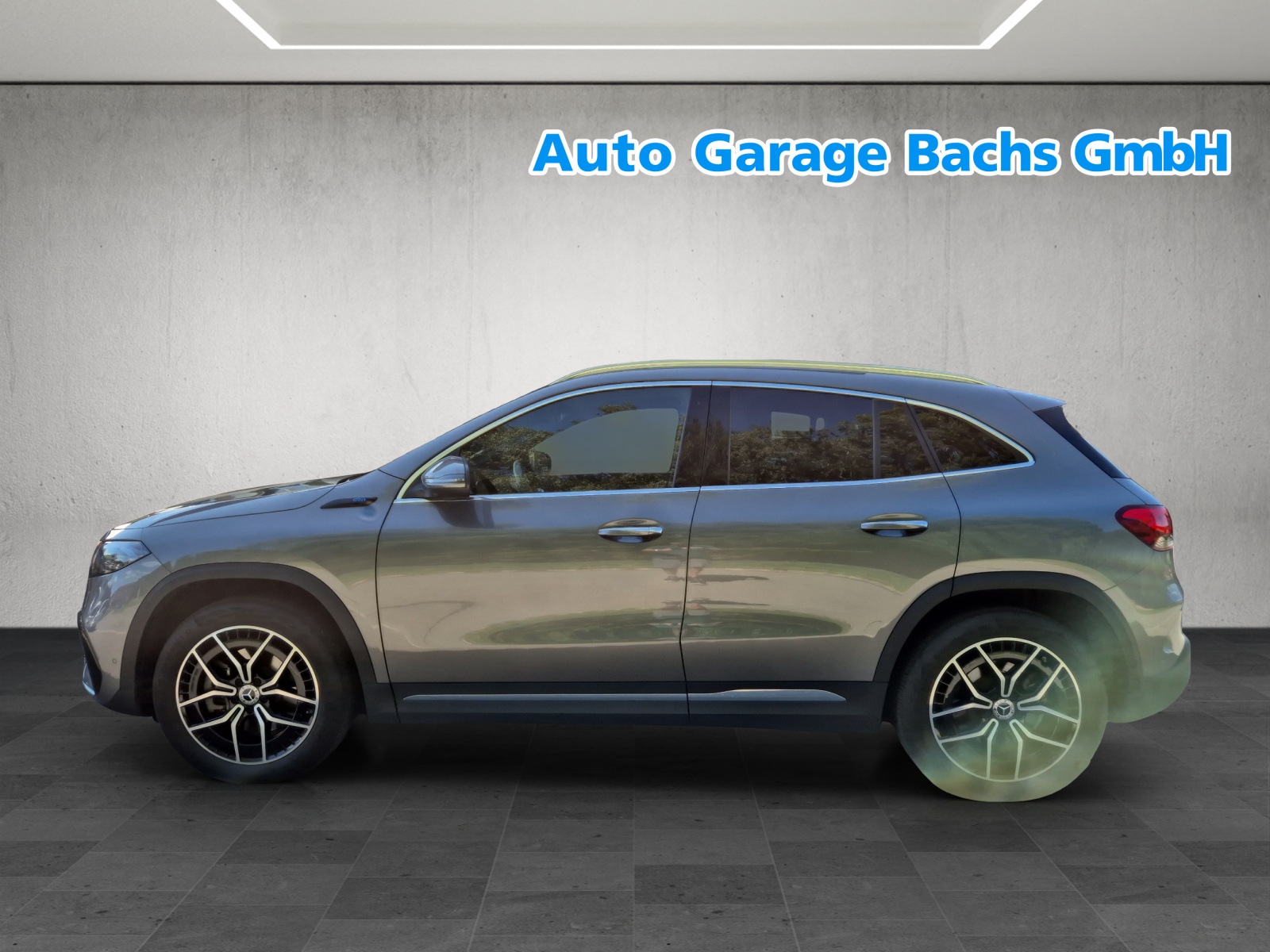 MERCEDES-BENZ EQA 300 AMG Line 4Matic*Sitzkühlungen*360°Kamera*-showroom-element-3