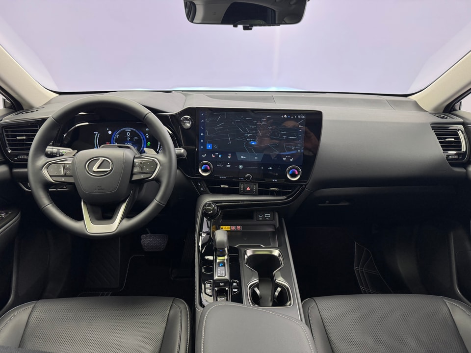 NX 450h+ Excellence E-FOUR Plug-in-Hybrid