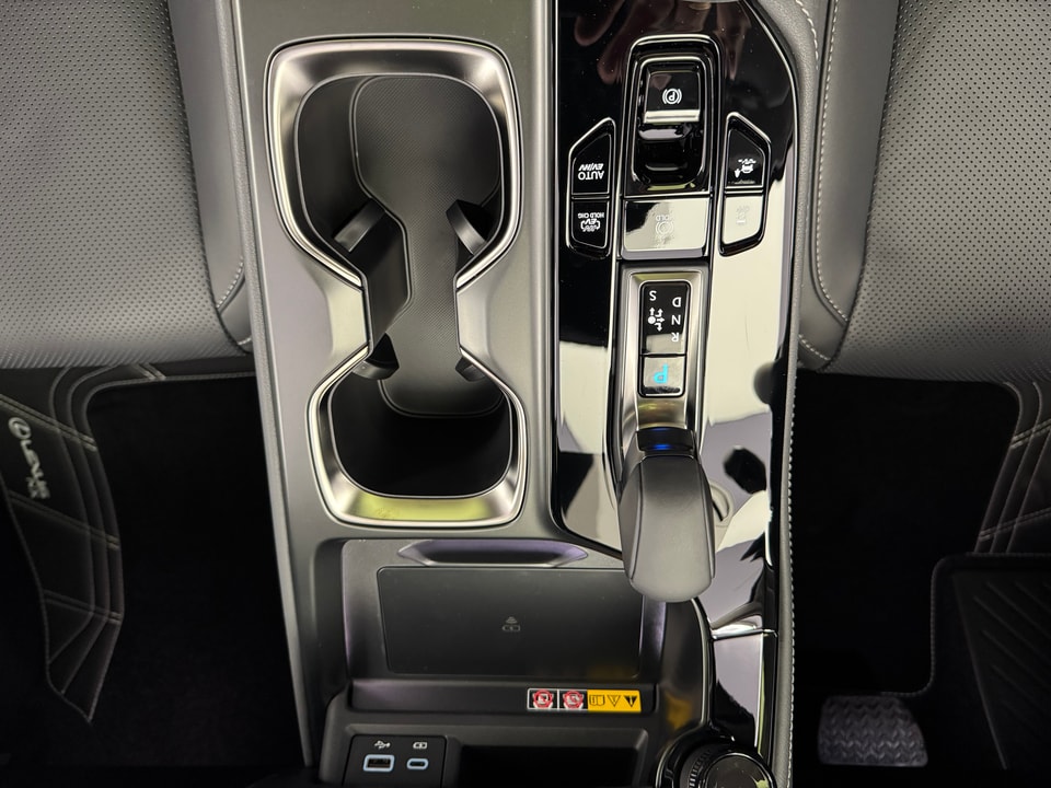 NX 450h+ Excellence E-FOUR Plug-in-Hybrid