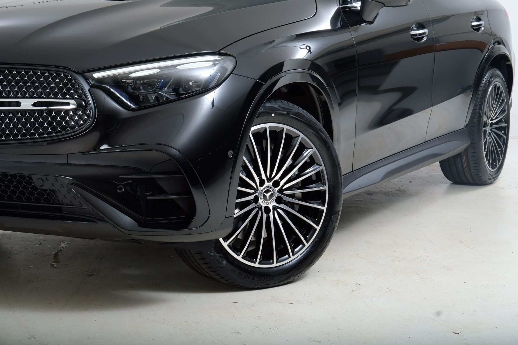 MERCEDES-BENZ GLC 200 4Matic 9G-Tronic-image-1