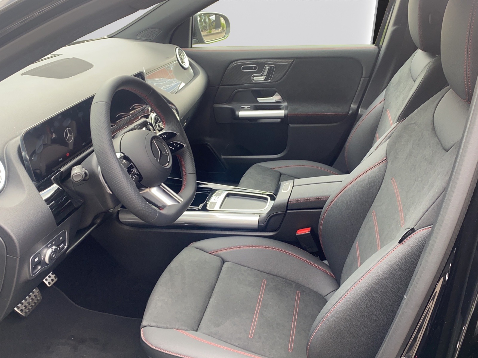 Image MERCEDES-BENZ GLA-200 GLA 200 7G-DCT