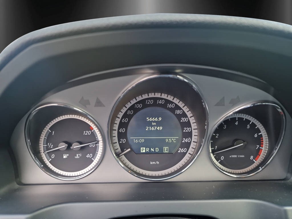 MERCEDES-BENZ C 180 BlueEF Avantgarde Kombi-image-11