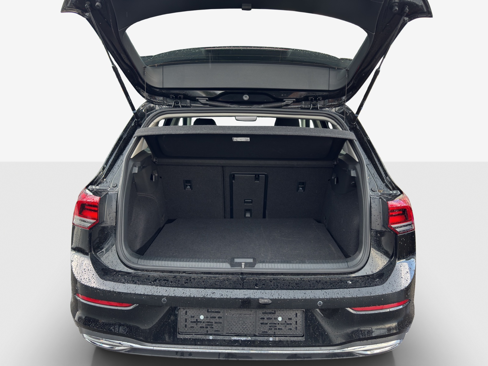 VW Golf 1.5 eTSI mHEV ACT Style DSG-image-12