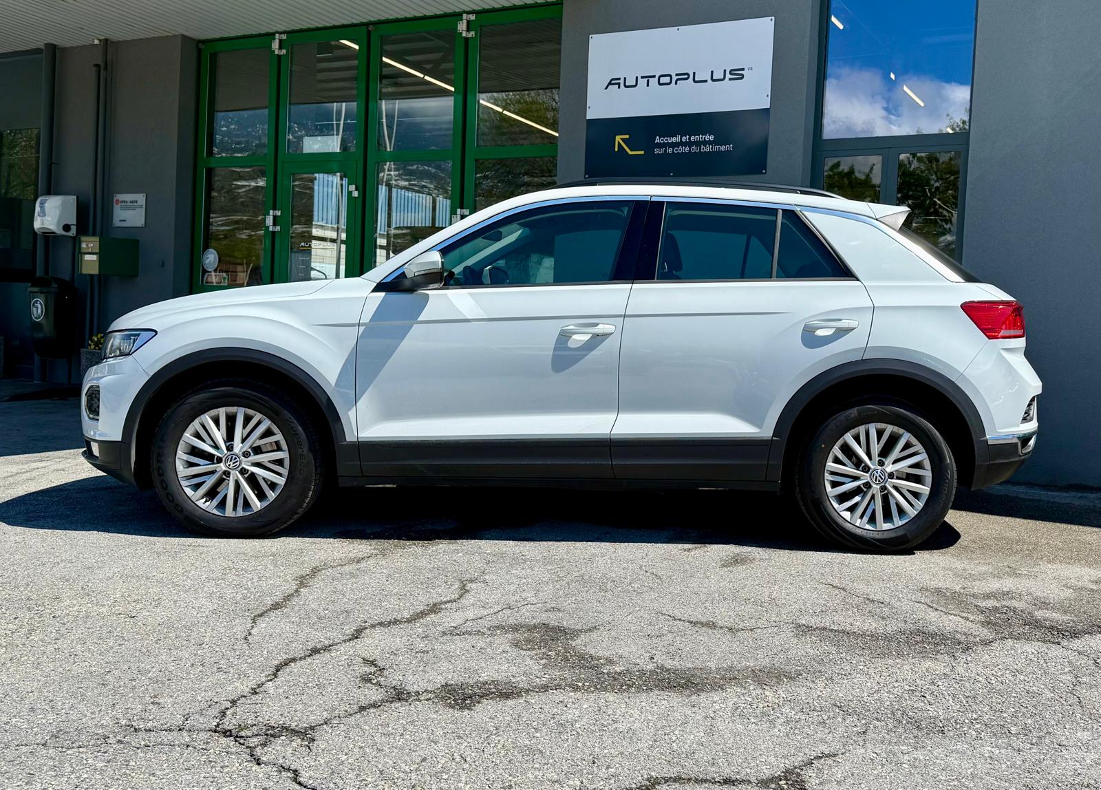VW T-Roc 2.0 TSI Advance DSG 4Motion-image-4