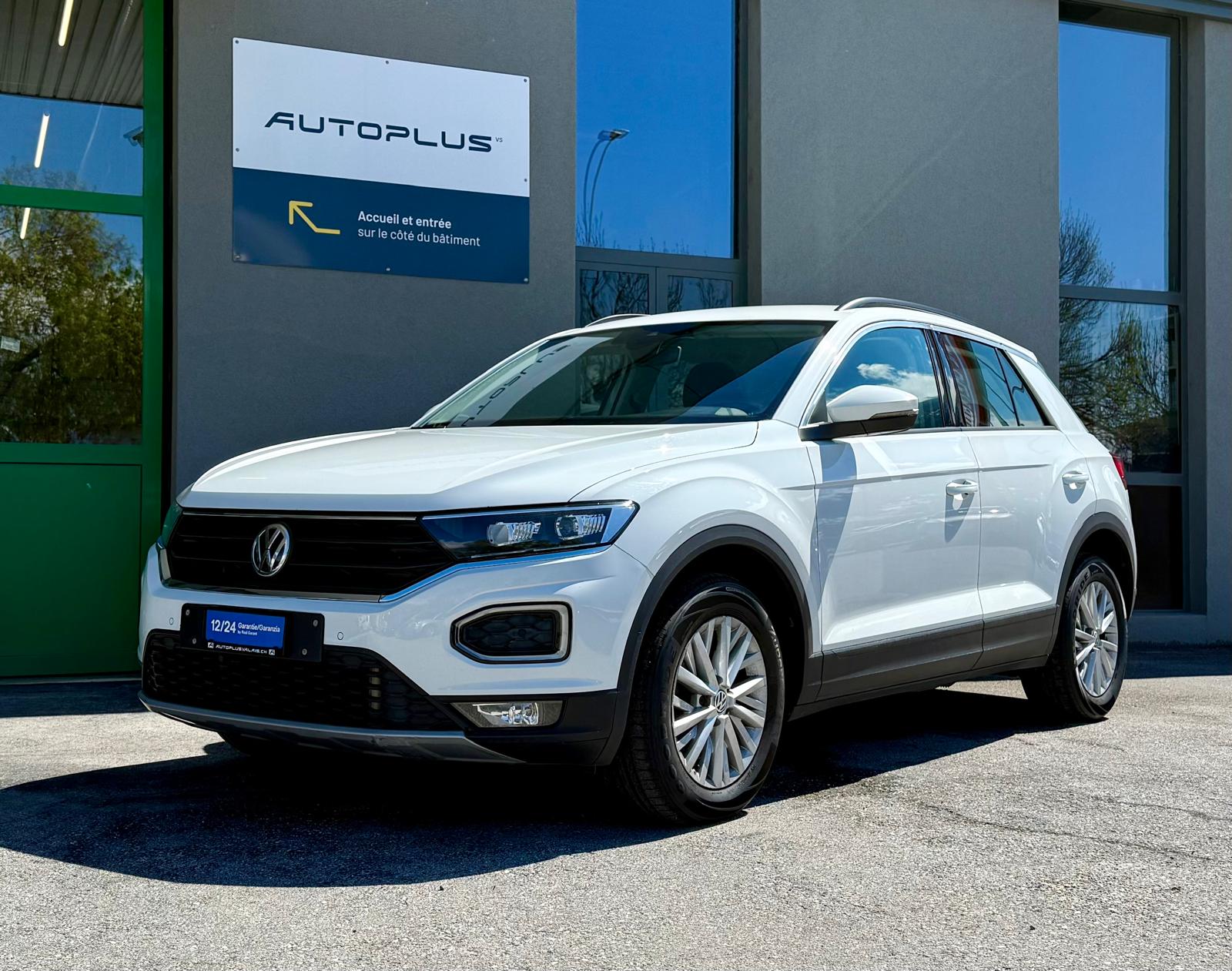 VW T-Roc 2.0 TSI Advance DSG 4Motion-image-0