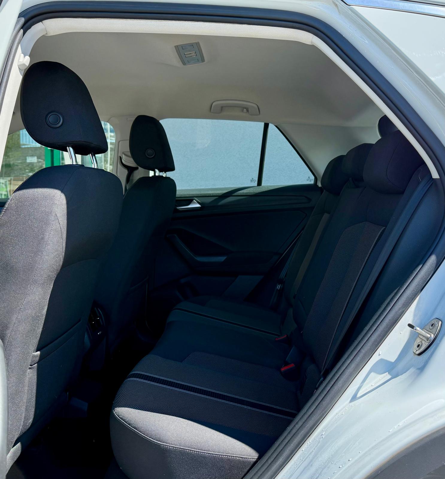 VW T-Roc 2.0 TSI Advance DSG 4Motion-image-13
