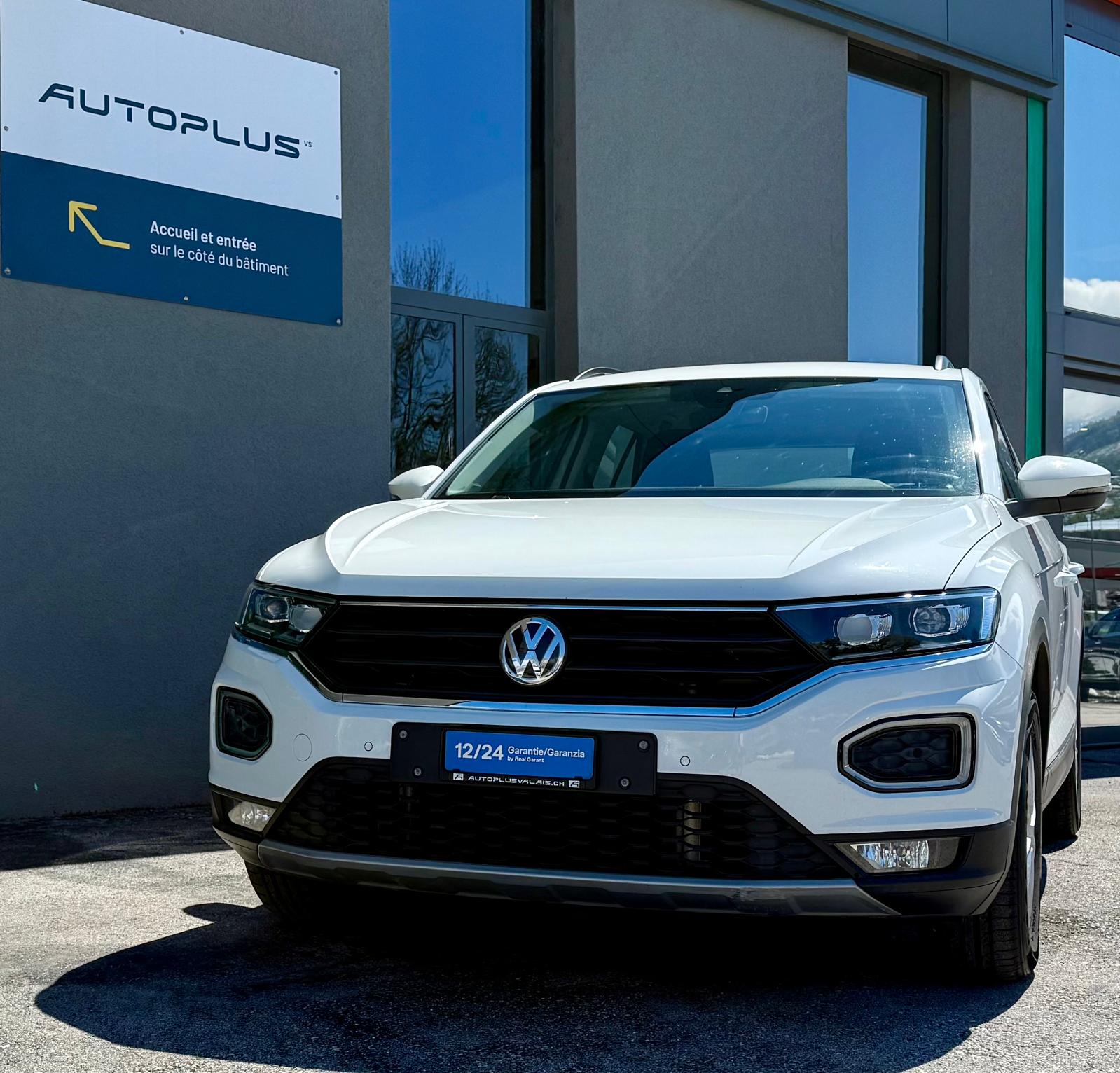 VW T-Roc 2.0 TSI Advance DSG 4Motion-image-2
