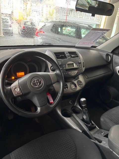 TOYOTA RAV-4 2.2D-4 D Linea Luna-image-6