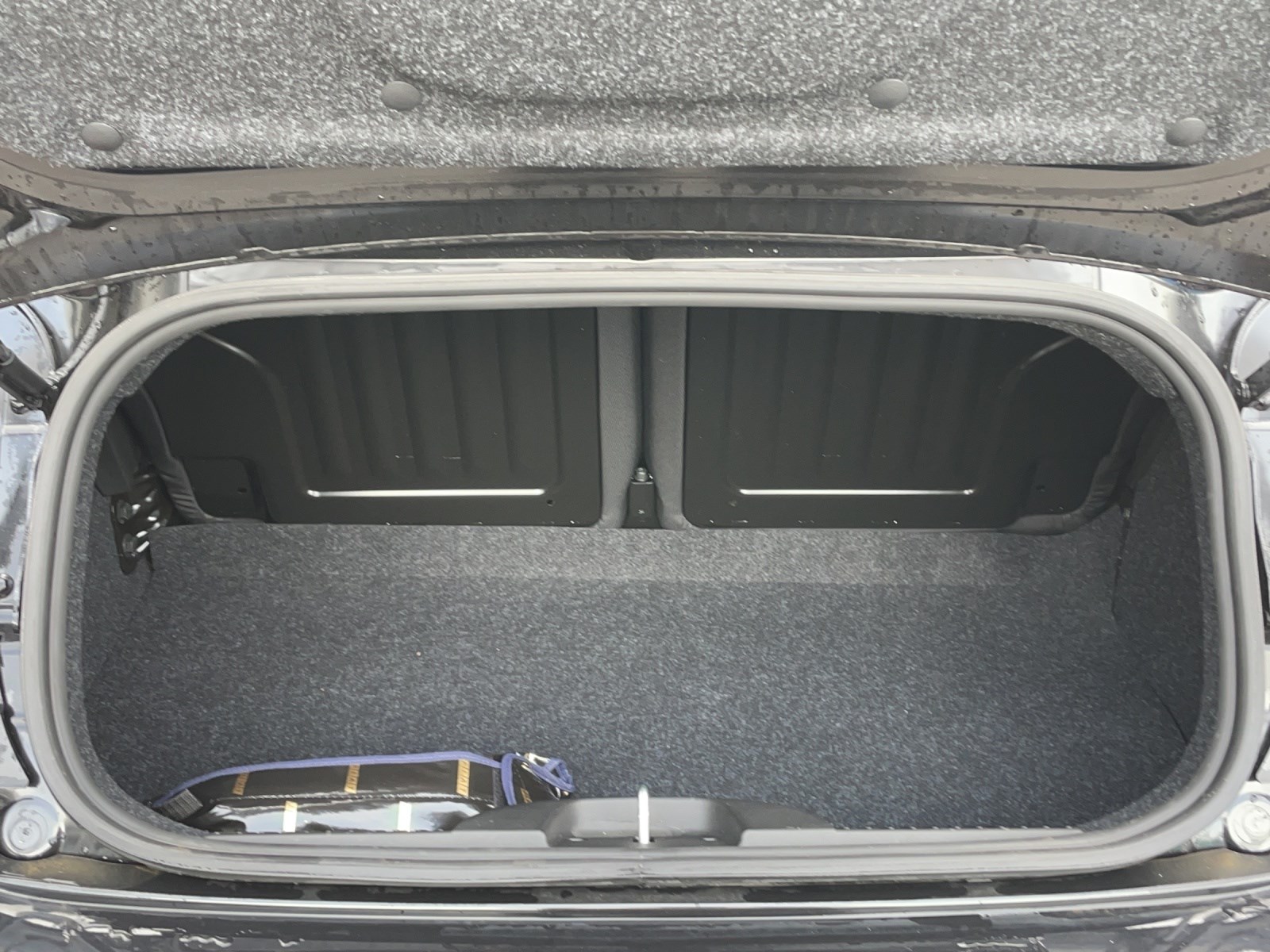 FIAT 500 C 1.0 Hybrid Sport-image-11