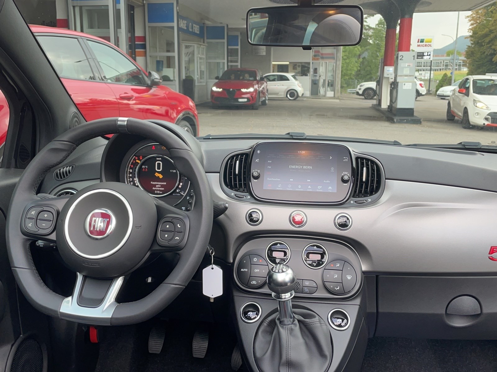 FIAT 500 C 1.0 Hybrid Sport-image-5