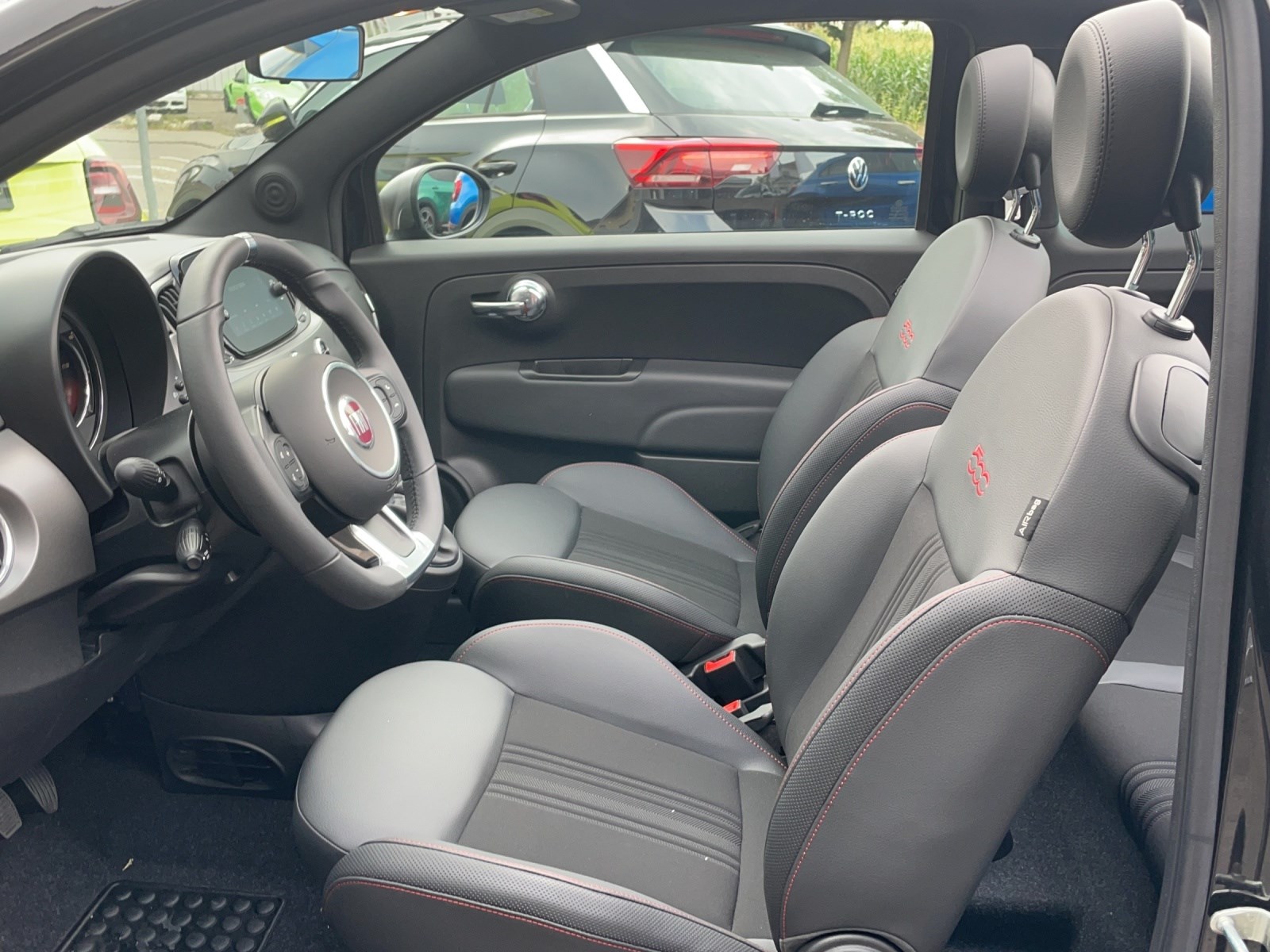 FIAT 500 C 1.0 Hybrid Sport-image-8