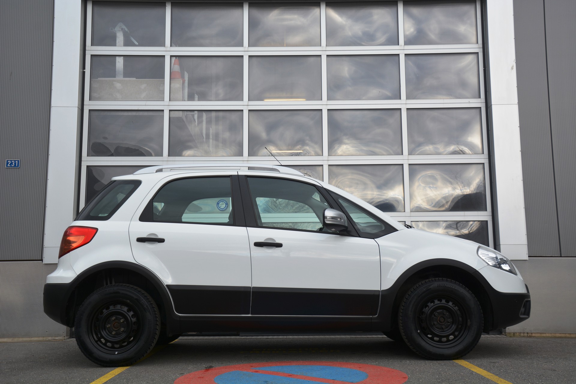 FIAT Sedici 1.6 4WD Emotion-image-4