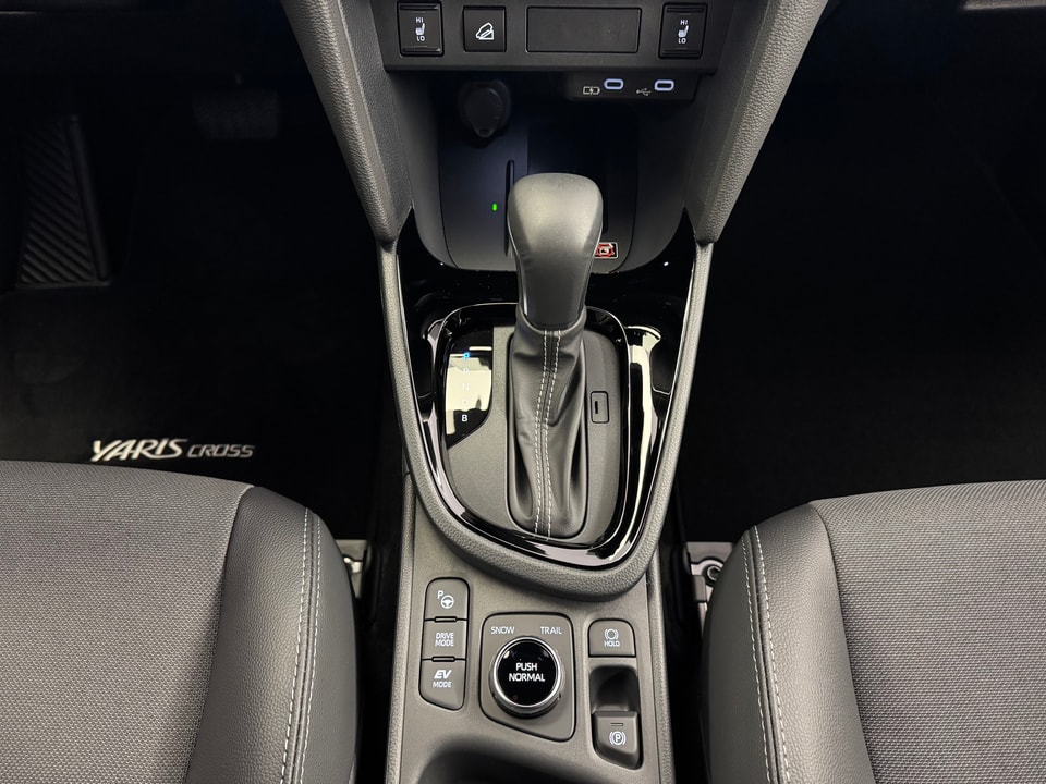 Yaris Cross Hybrid 1.5 Premium AWD-i