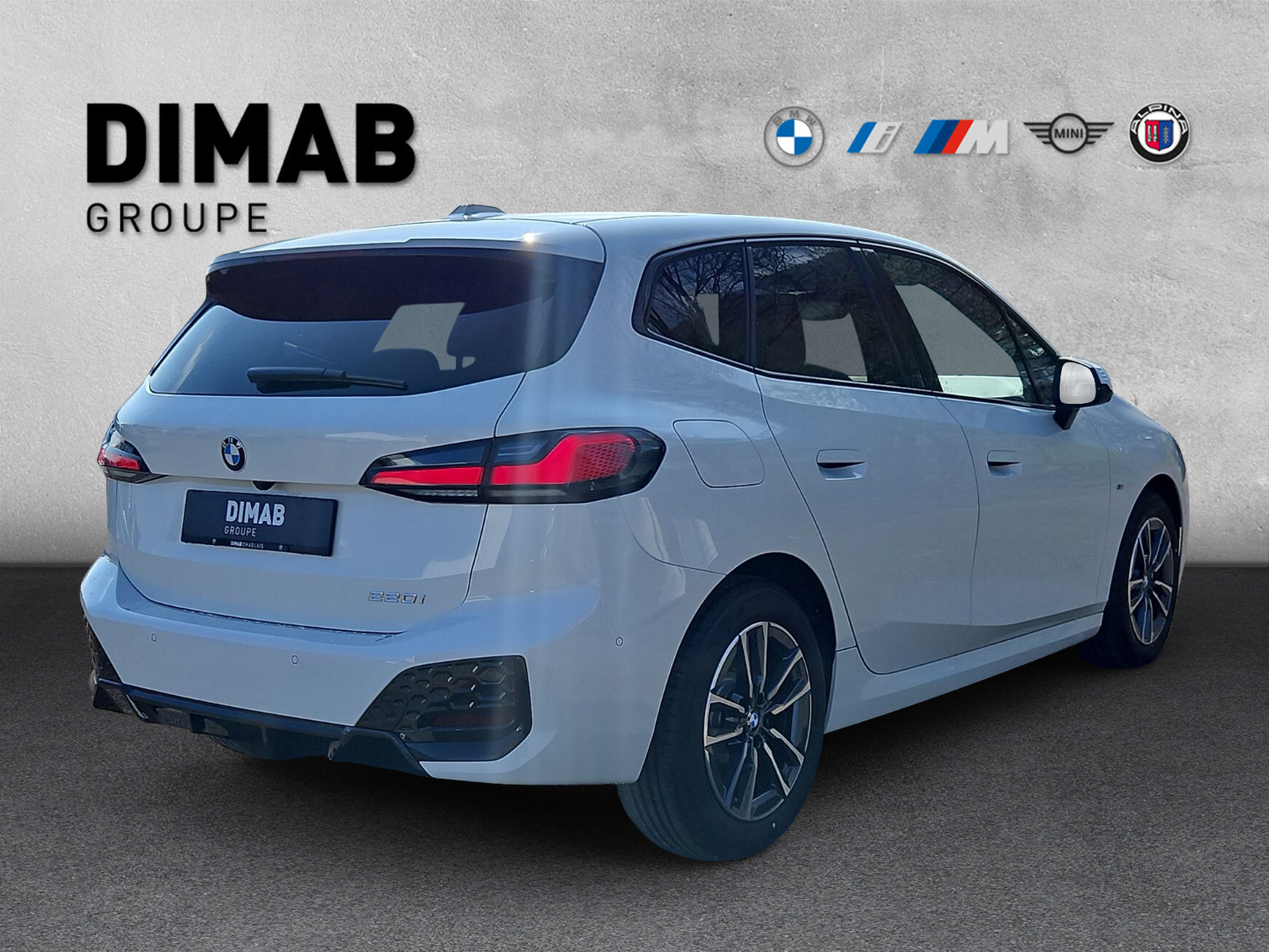 BMW 220i Active Tourer M Sport DKG-image-4