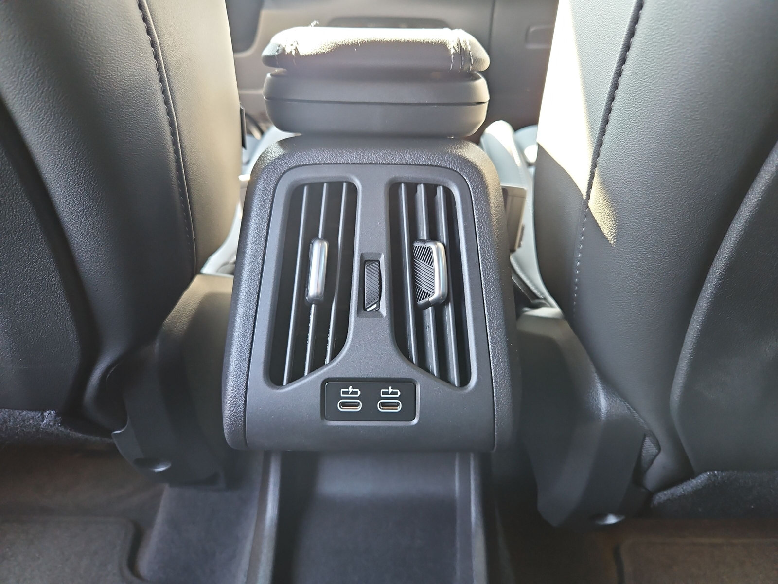 BMW 220i Active Tourer M Sport DKG-image-19