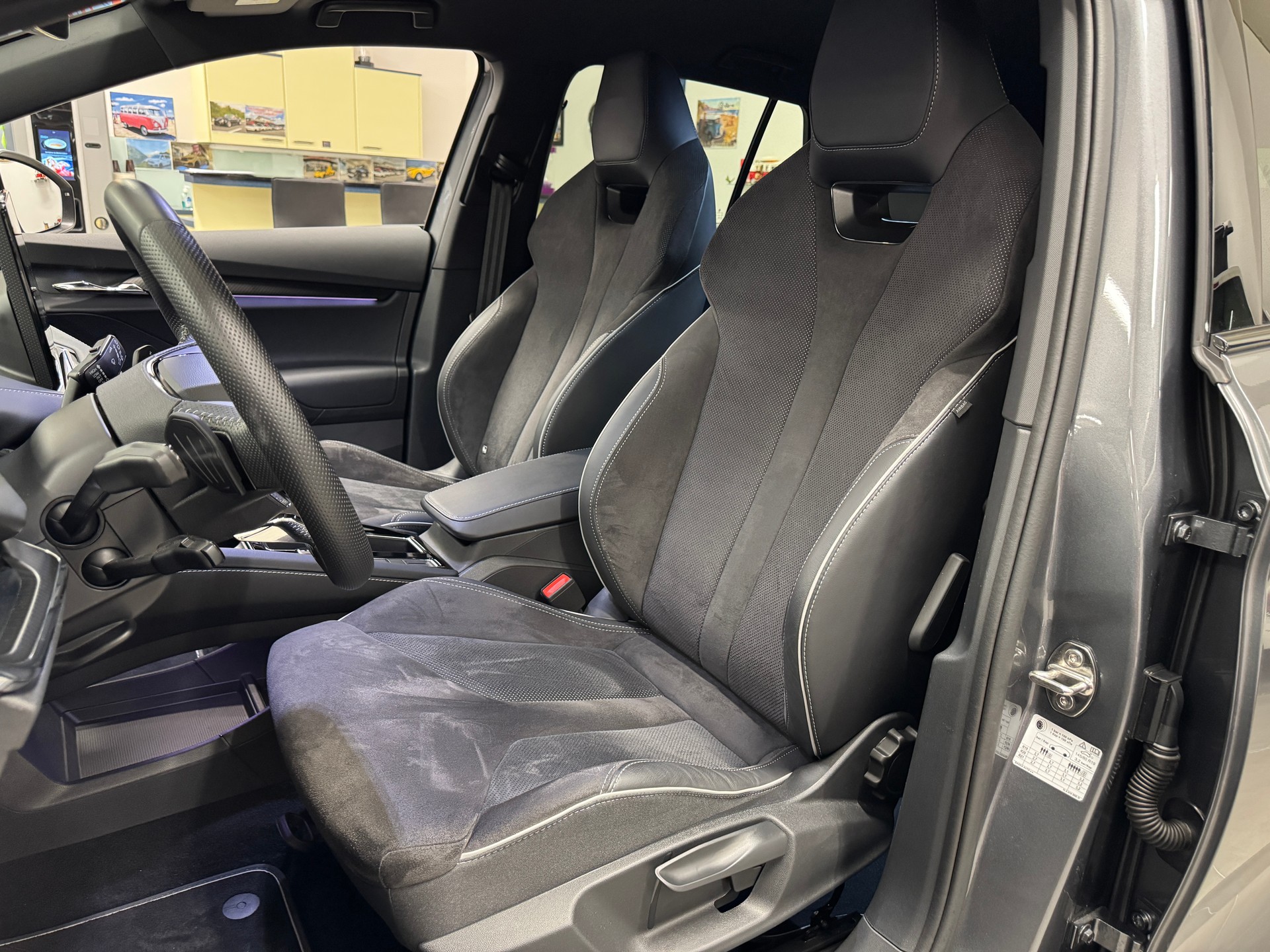 SKODA Enyaq iV 80x Sondermodel *SportLine* ((265PS)) *Neupreis 64'360.-*-image-10